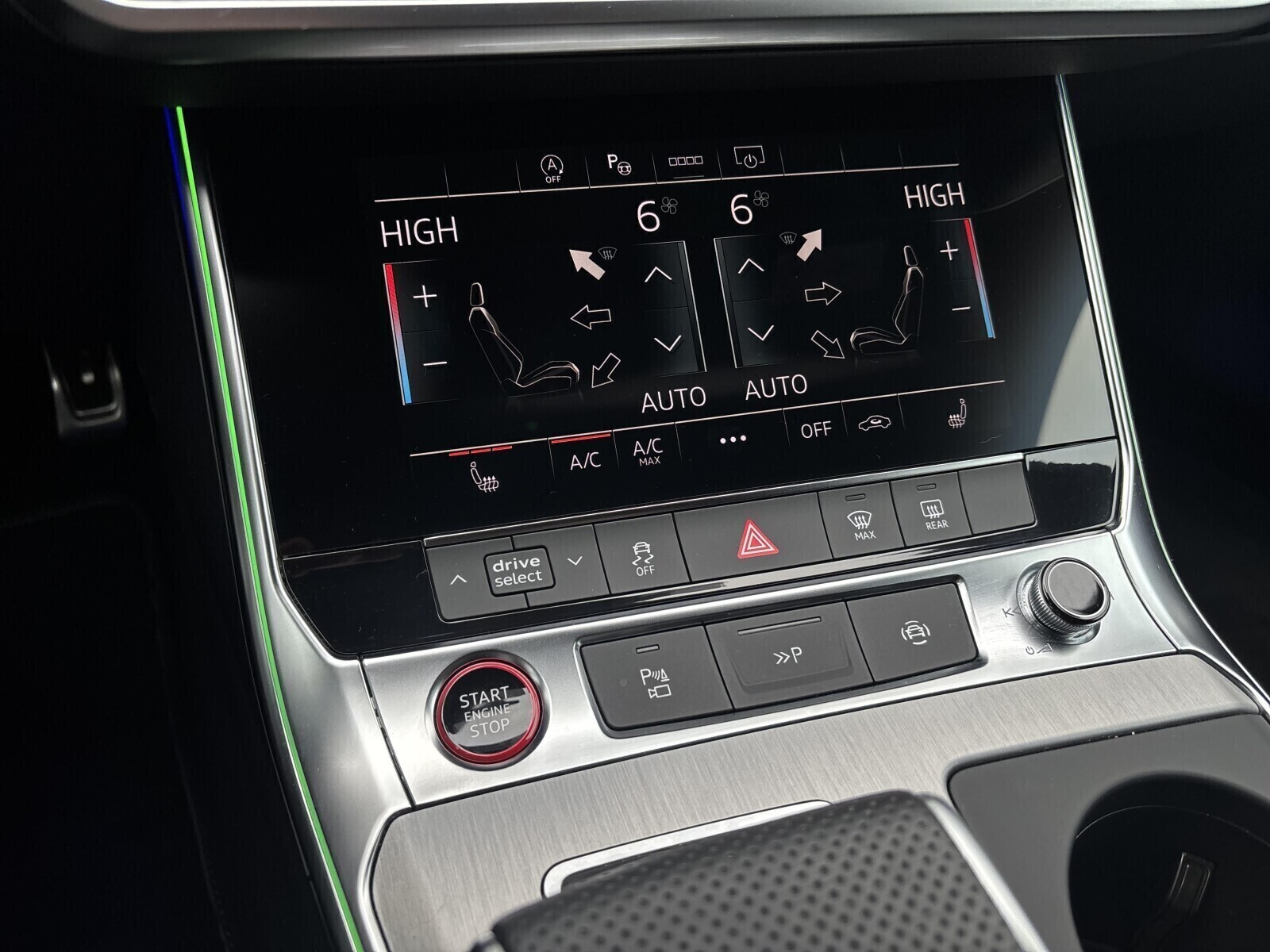 Audi S6 Avant - zdjęcie 17