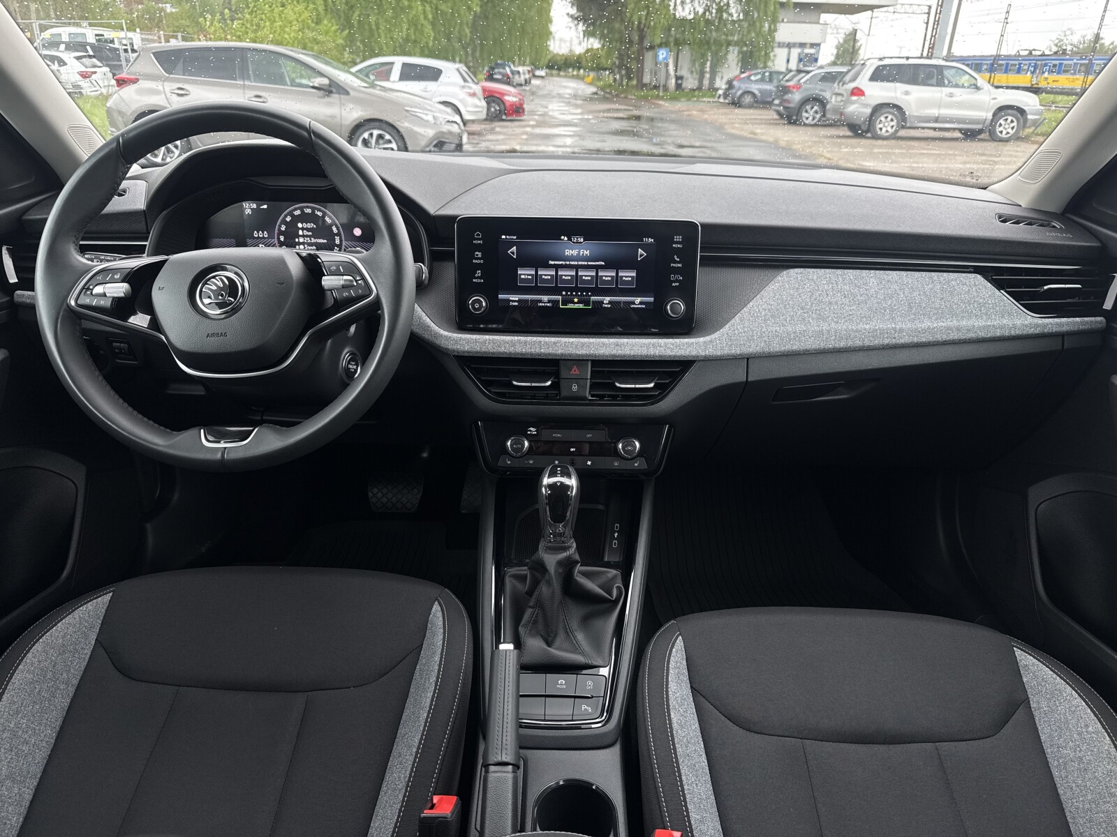 Škoda Kamiq - zdjęcie 9