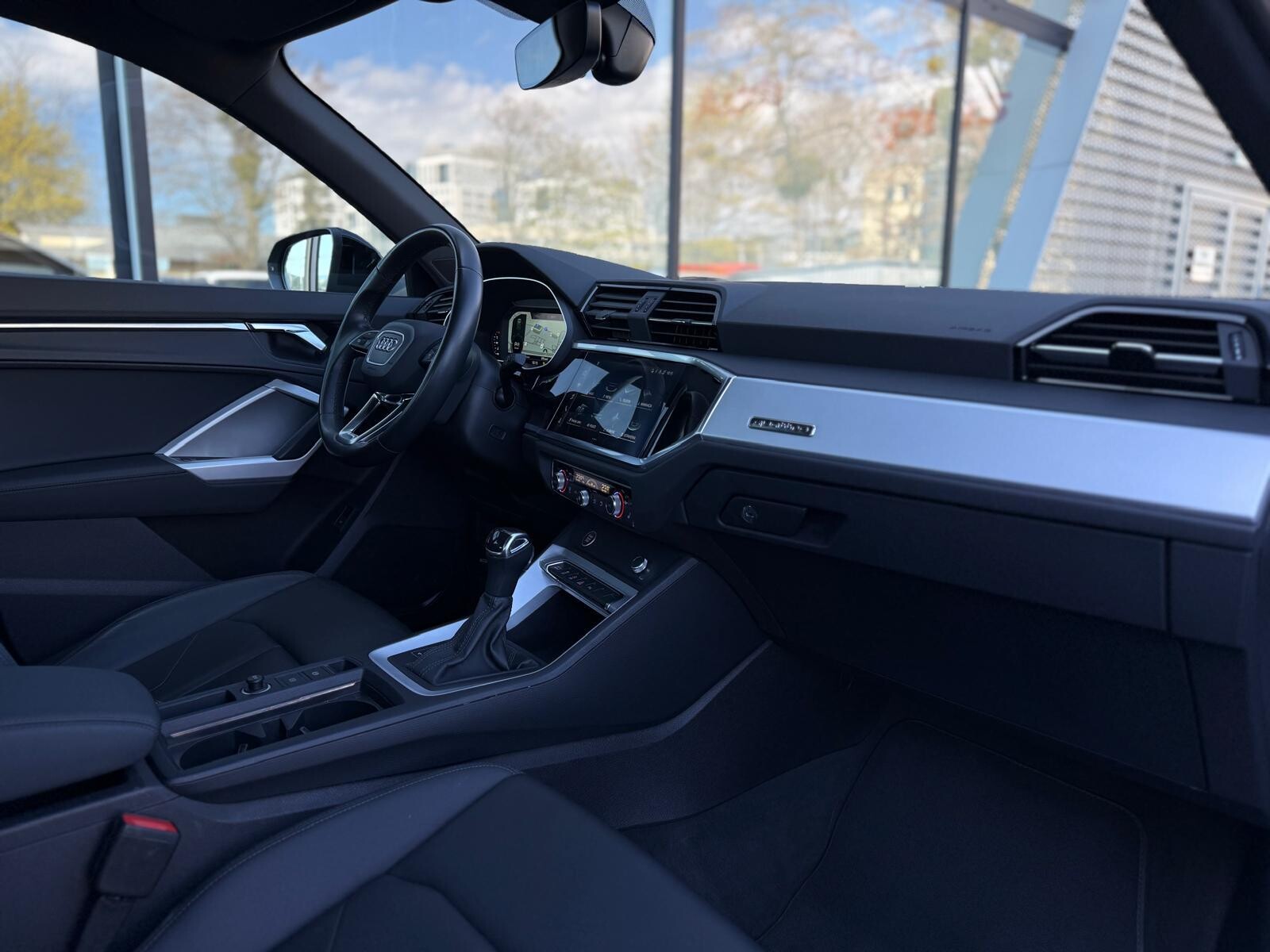 Audi Q3 - zdjęcie 35