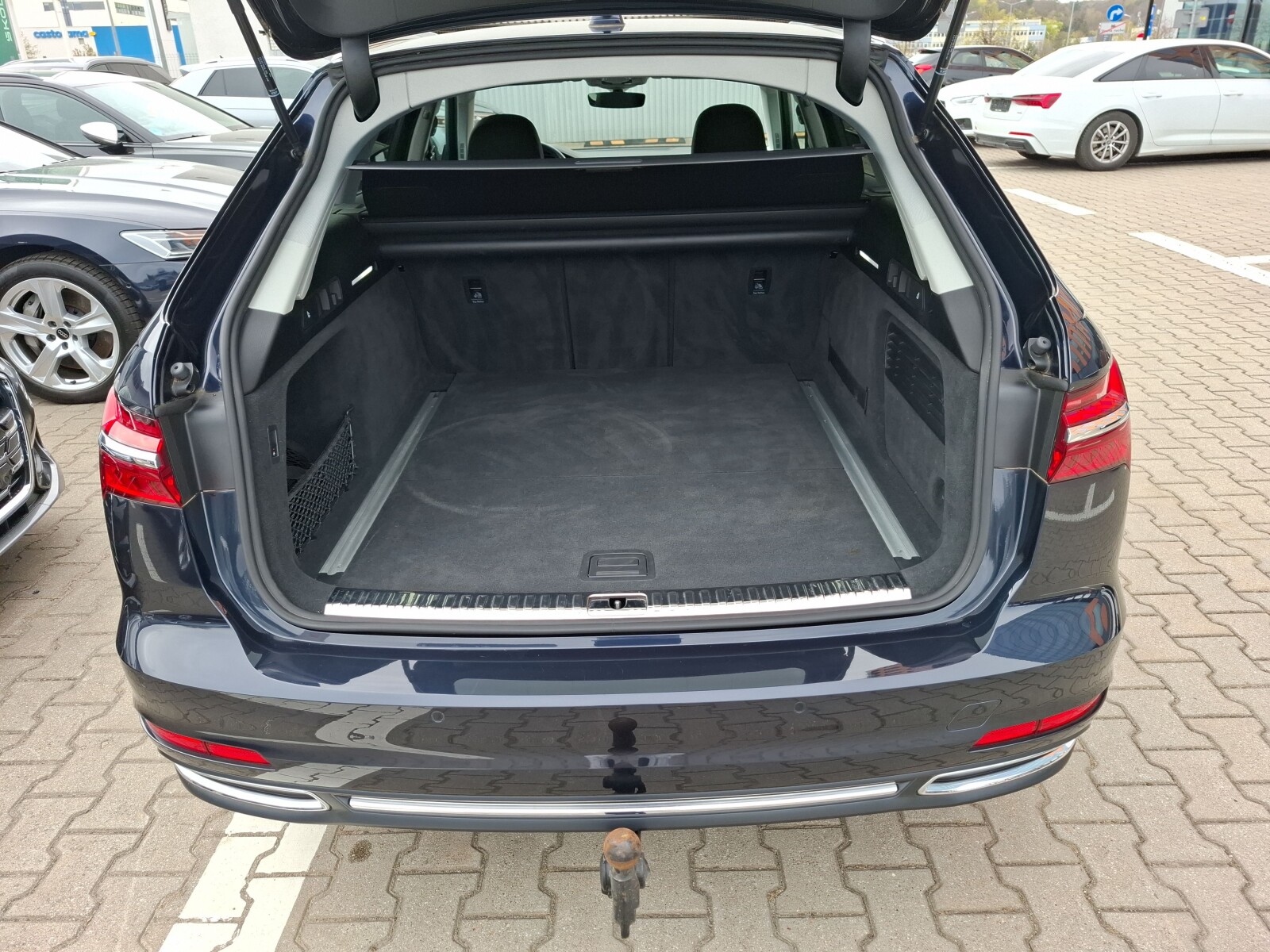 Audi A6 Avant - zdjęcie 10