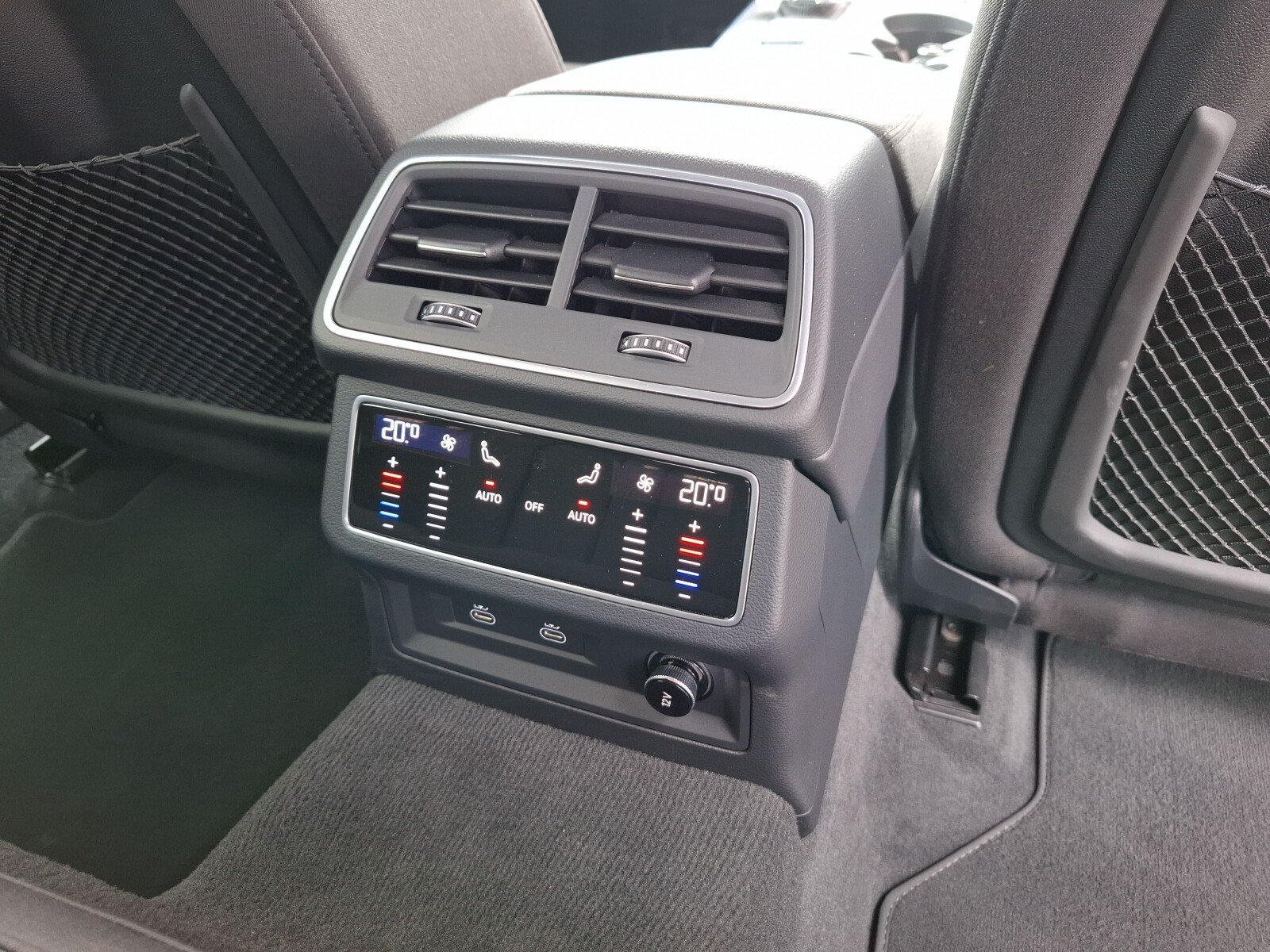 Audi A6 Avant - zdjęcie 22