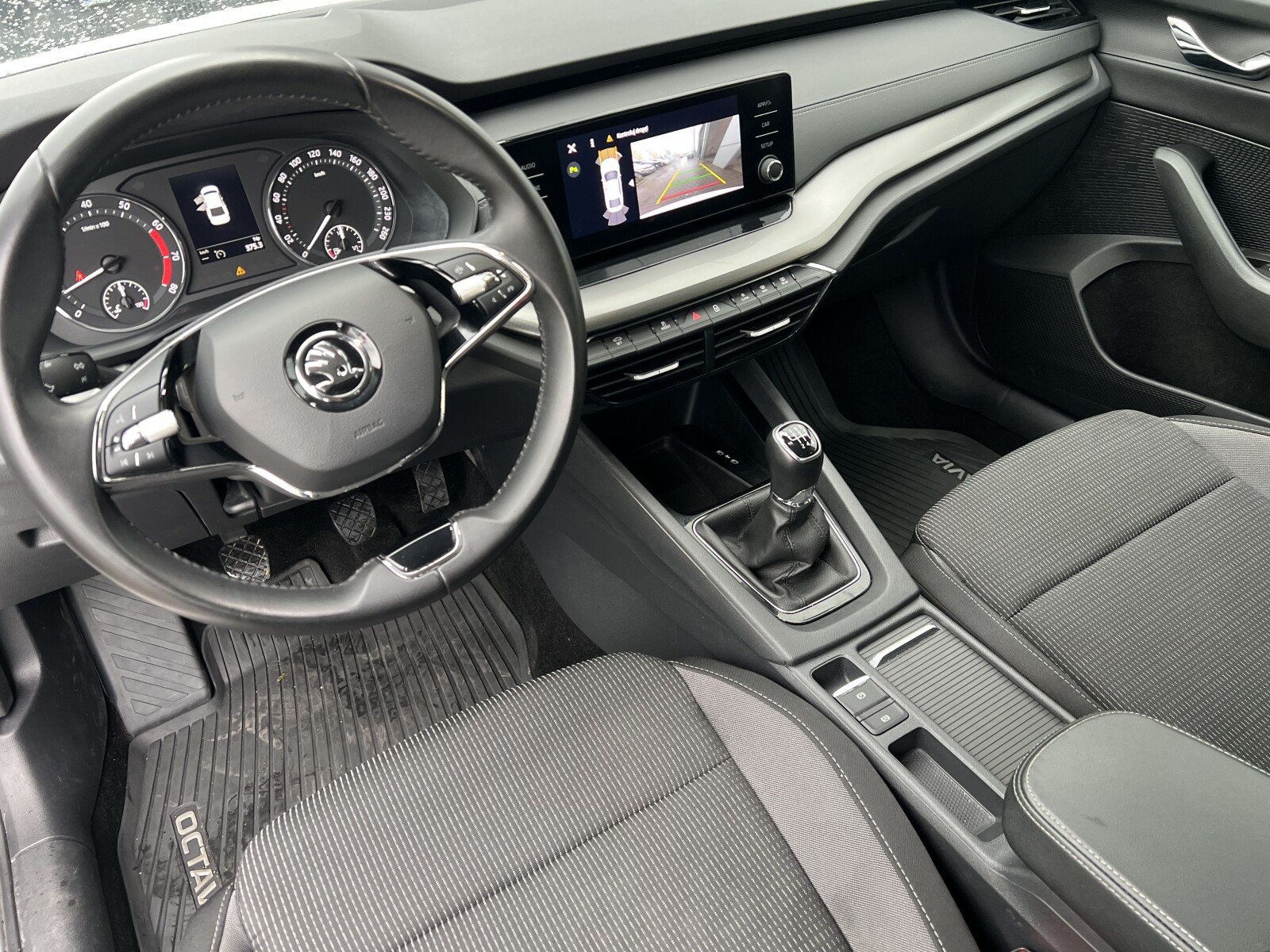 Škoda Octavia - zdjęcie 25