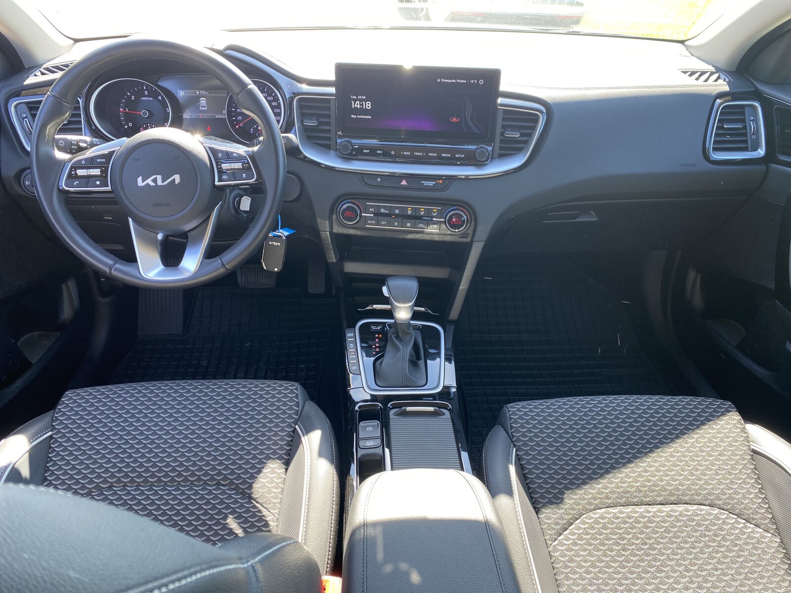 Kia XCeed - zdjęcie 11