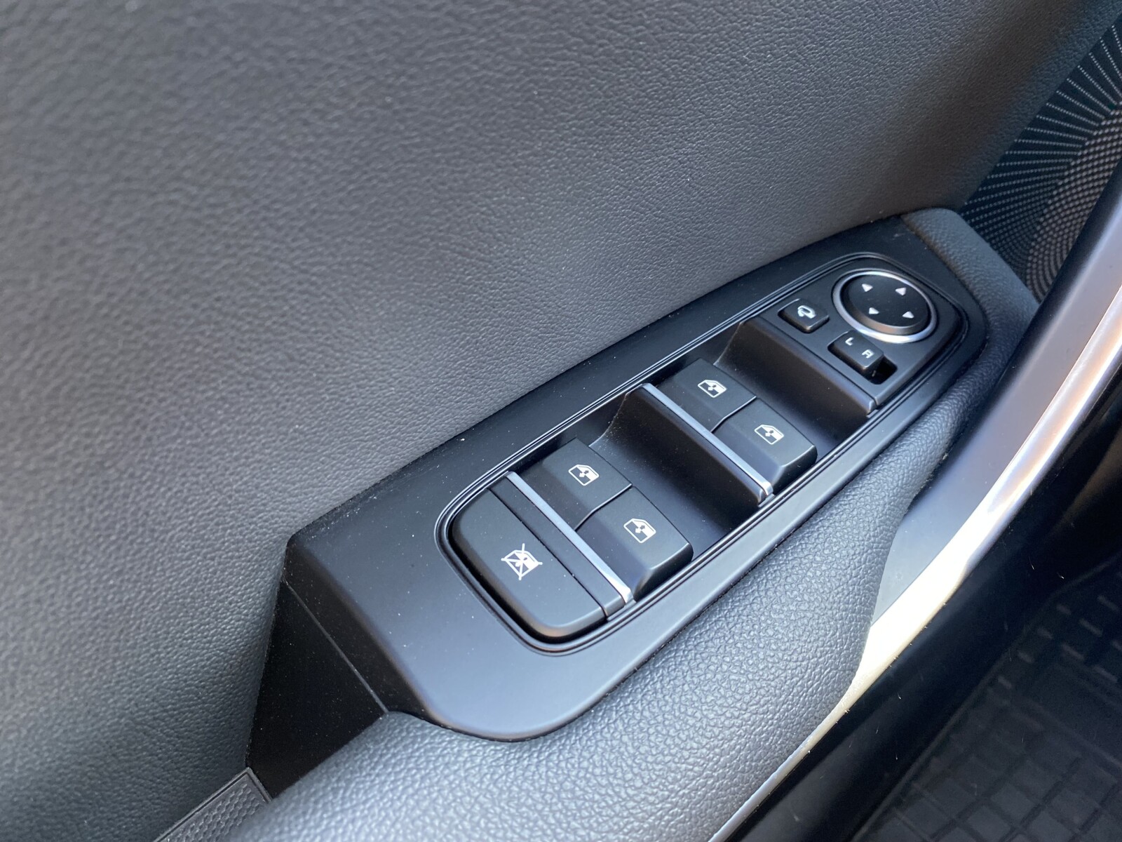 Kia XCeed - zdjęcie 16