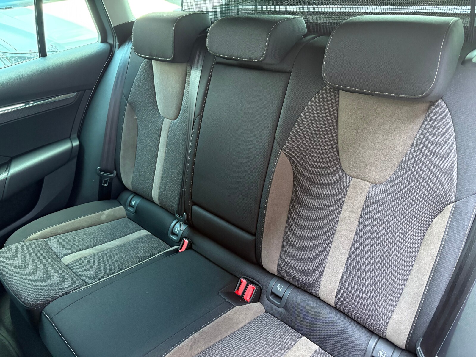 Škoda Octavia Combi - zdjęcie 13