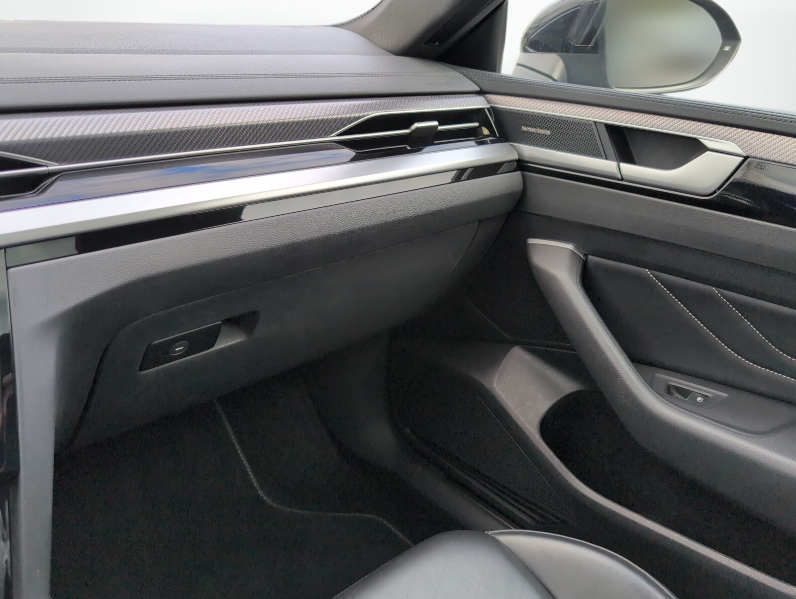Volkswagen Arteon - zdjęcie 36