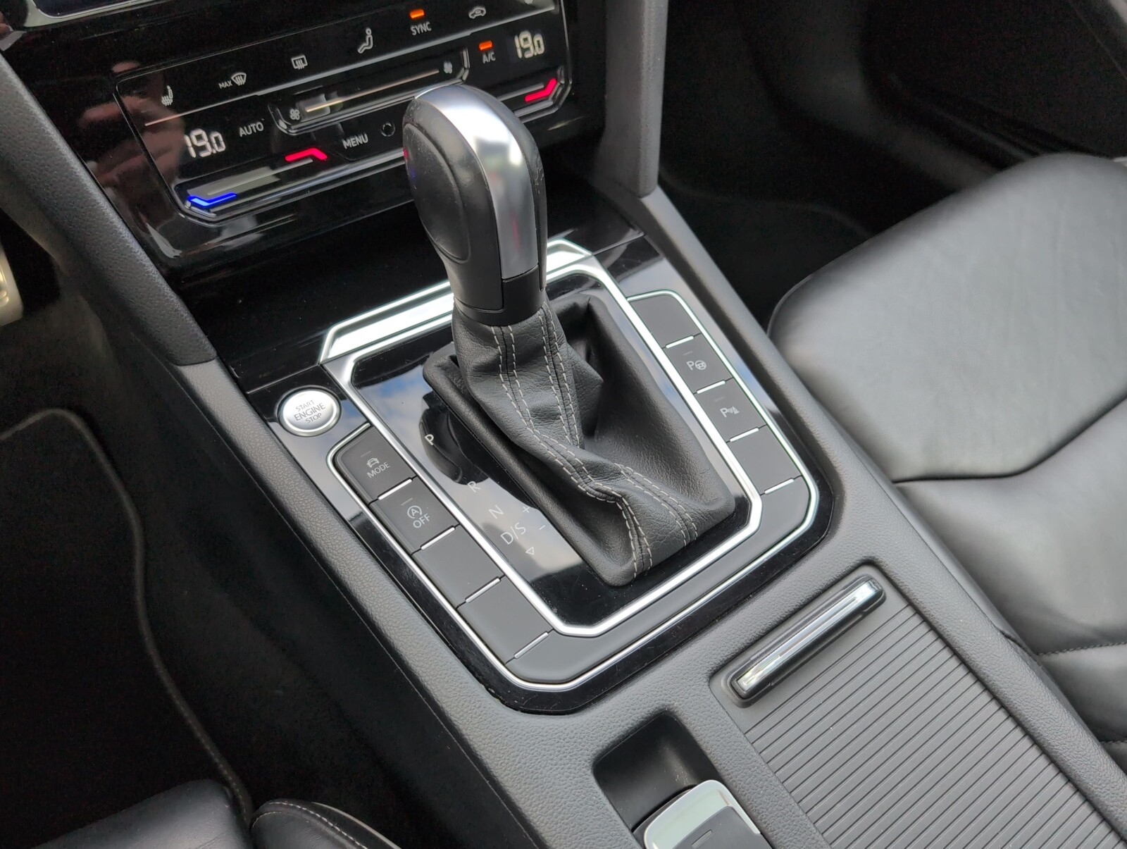 Volkswagen Arteon - zdjęcie 34