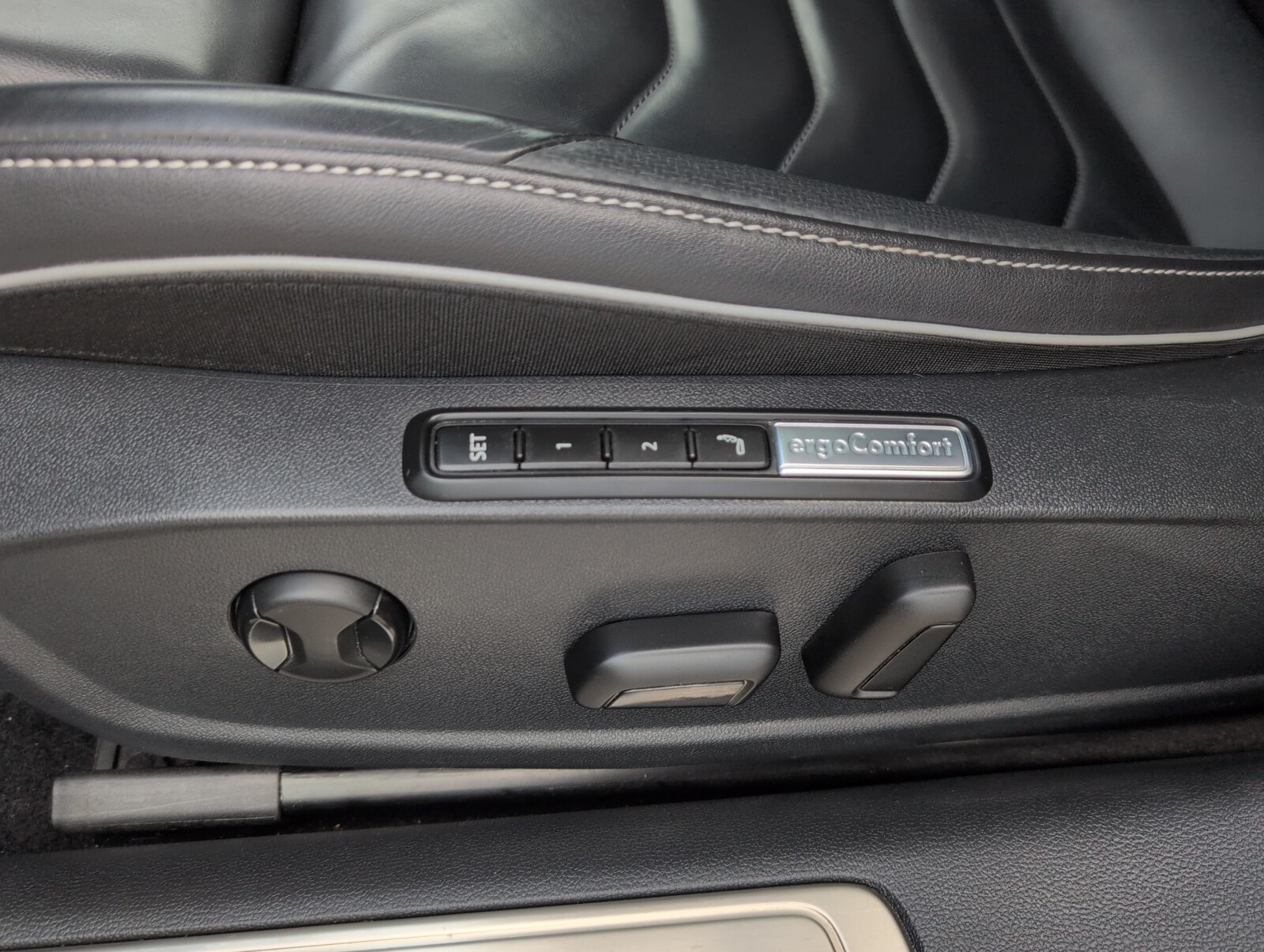 Volkswagen Arteon - zdjęcie 19