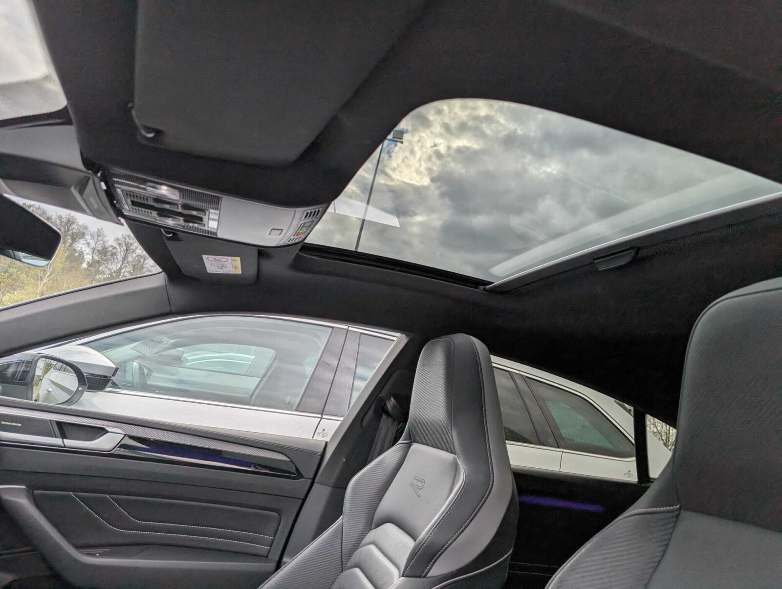 Volkswagen Arteon - zdjęcie 18