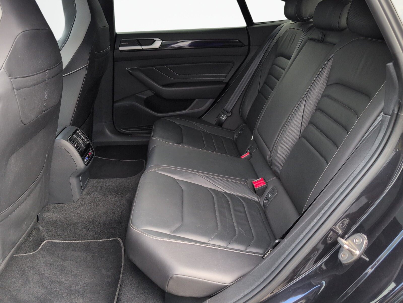 Volkswagen Arteon - zdjęcie 12