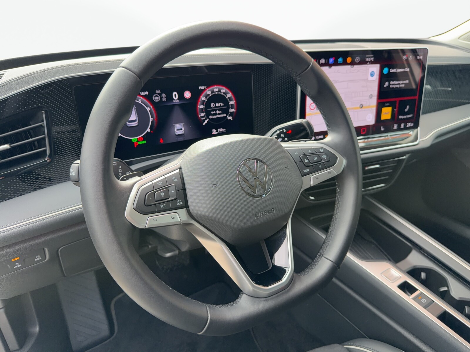 Volkswagen Passat Variant - zdjęcie 10