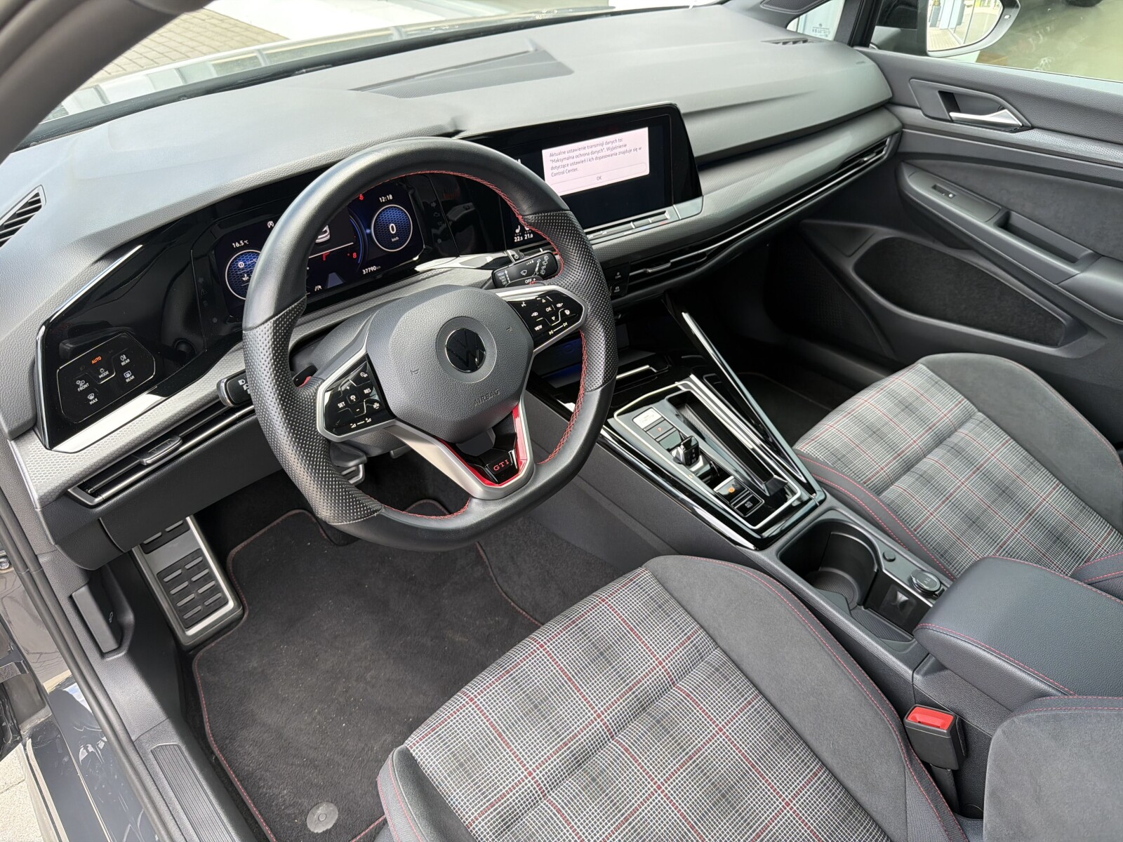 Volkswagen Golf - zdjęcie 28