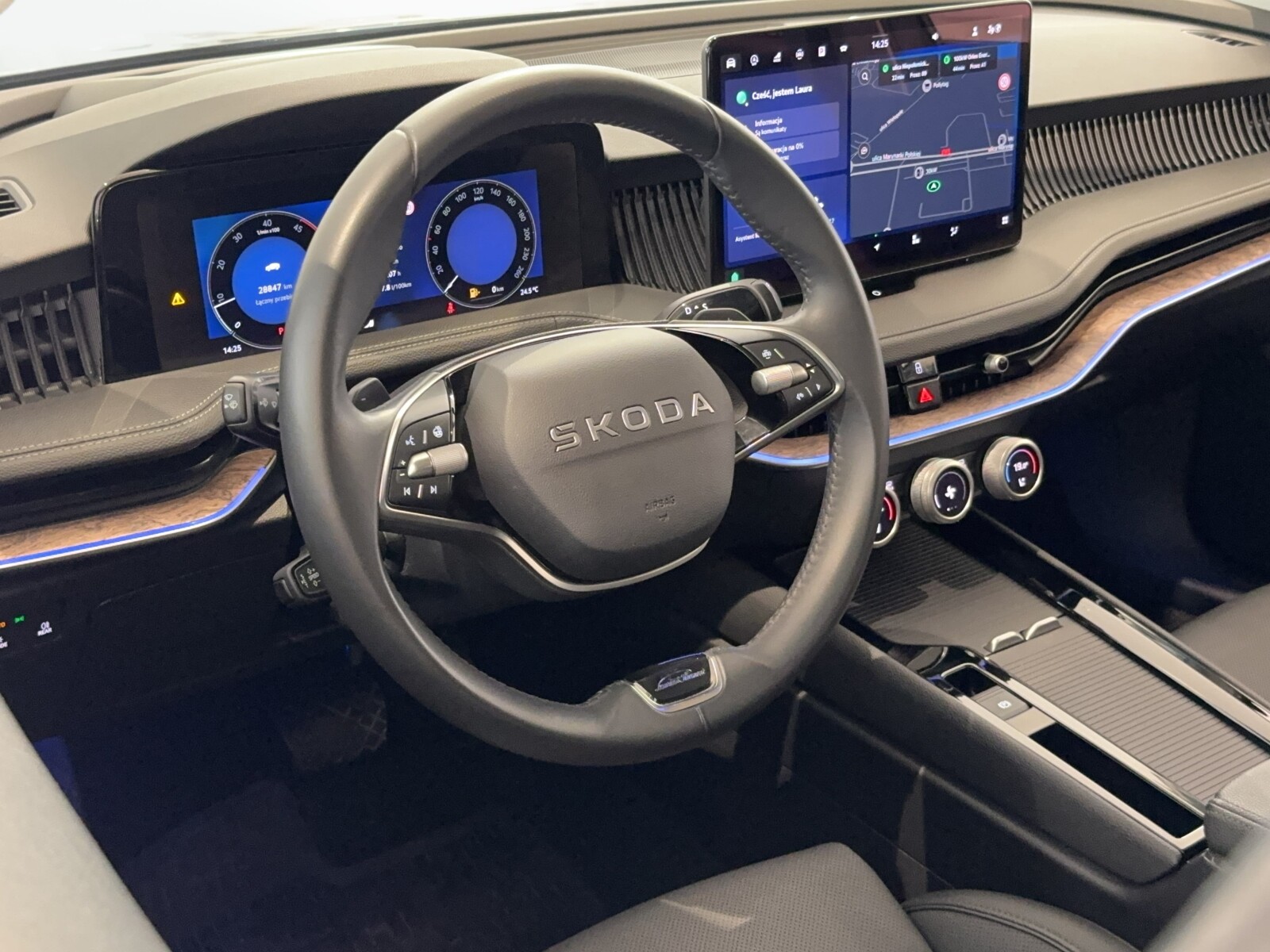 Škoda Superb - zdjęcie 26