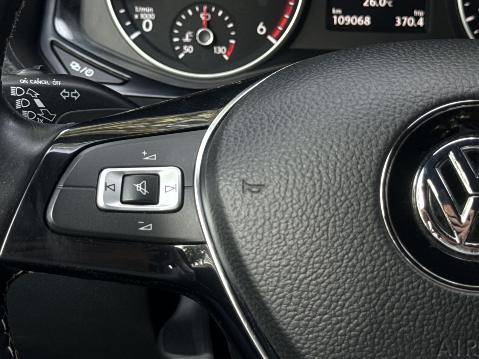 Volkswagen Amarok - zdjęcie 17
