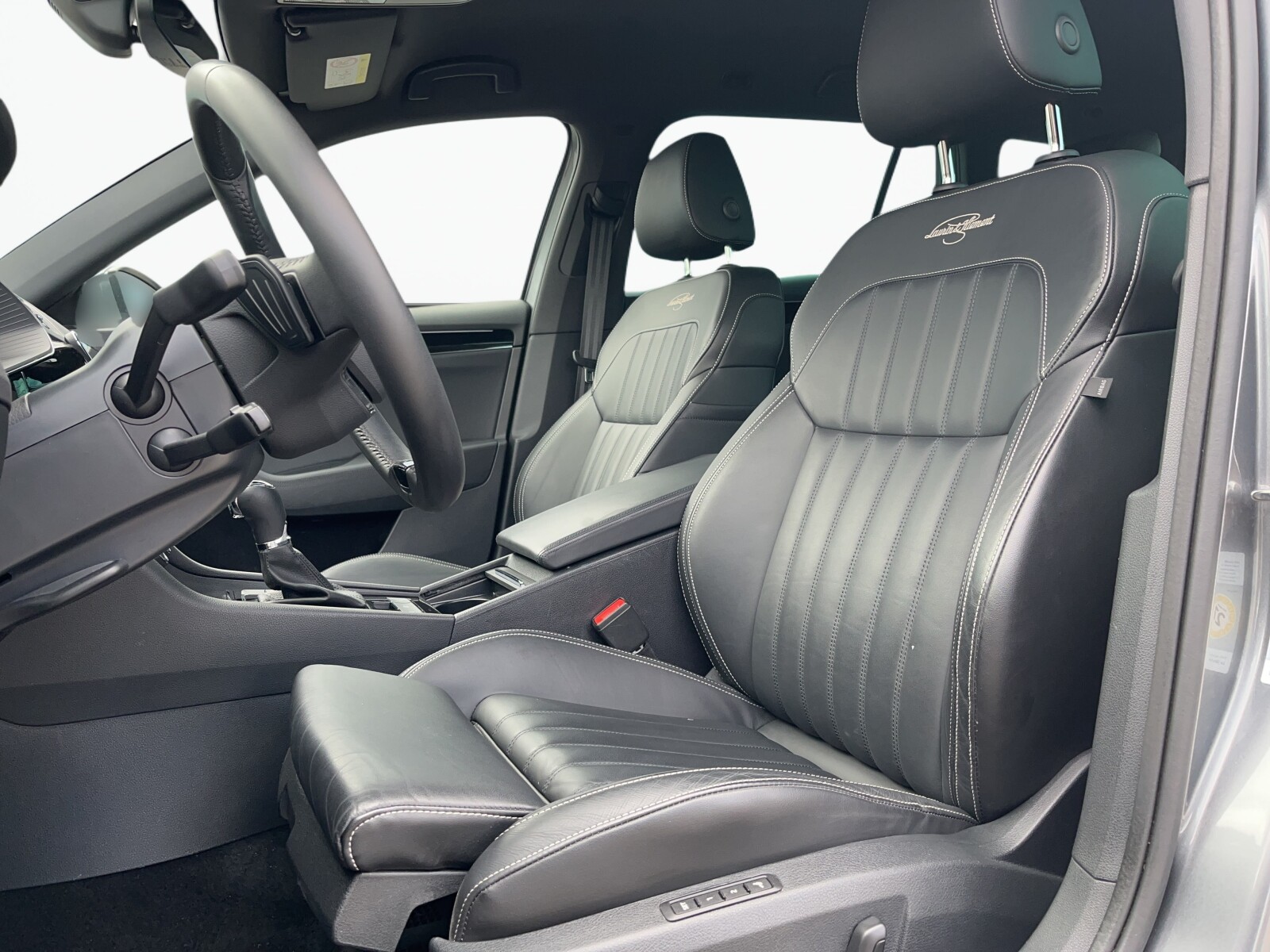 Škoda Superb Combi - zdjęcie 12