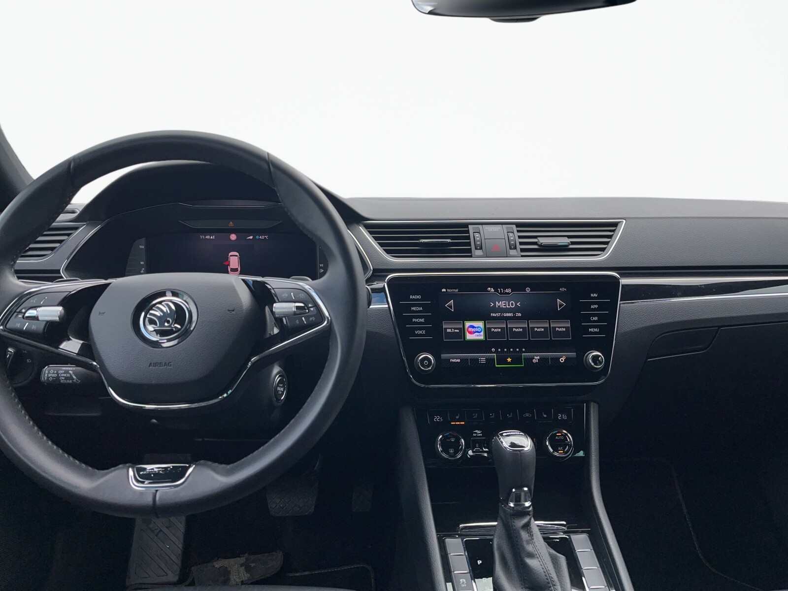 Škoda Superb Combi - zdjęcie 15