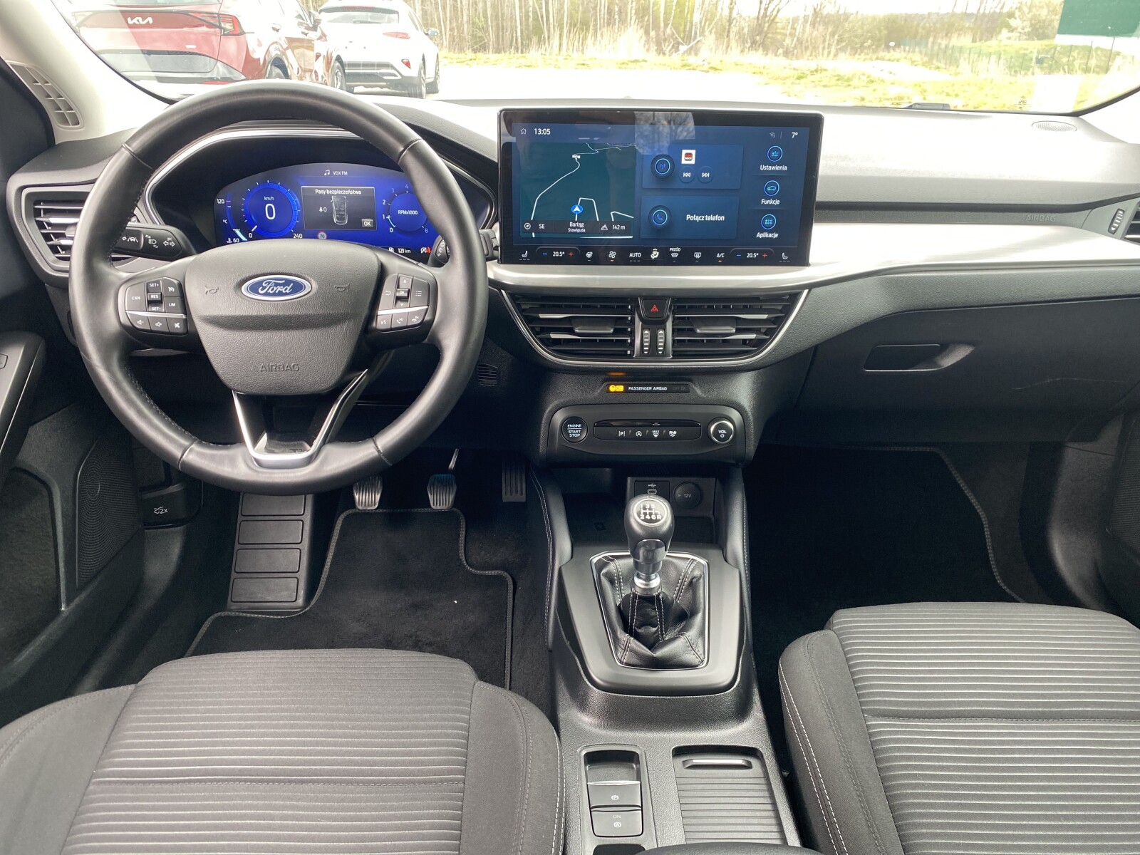 Ford Focus - zdjęcie 11