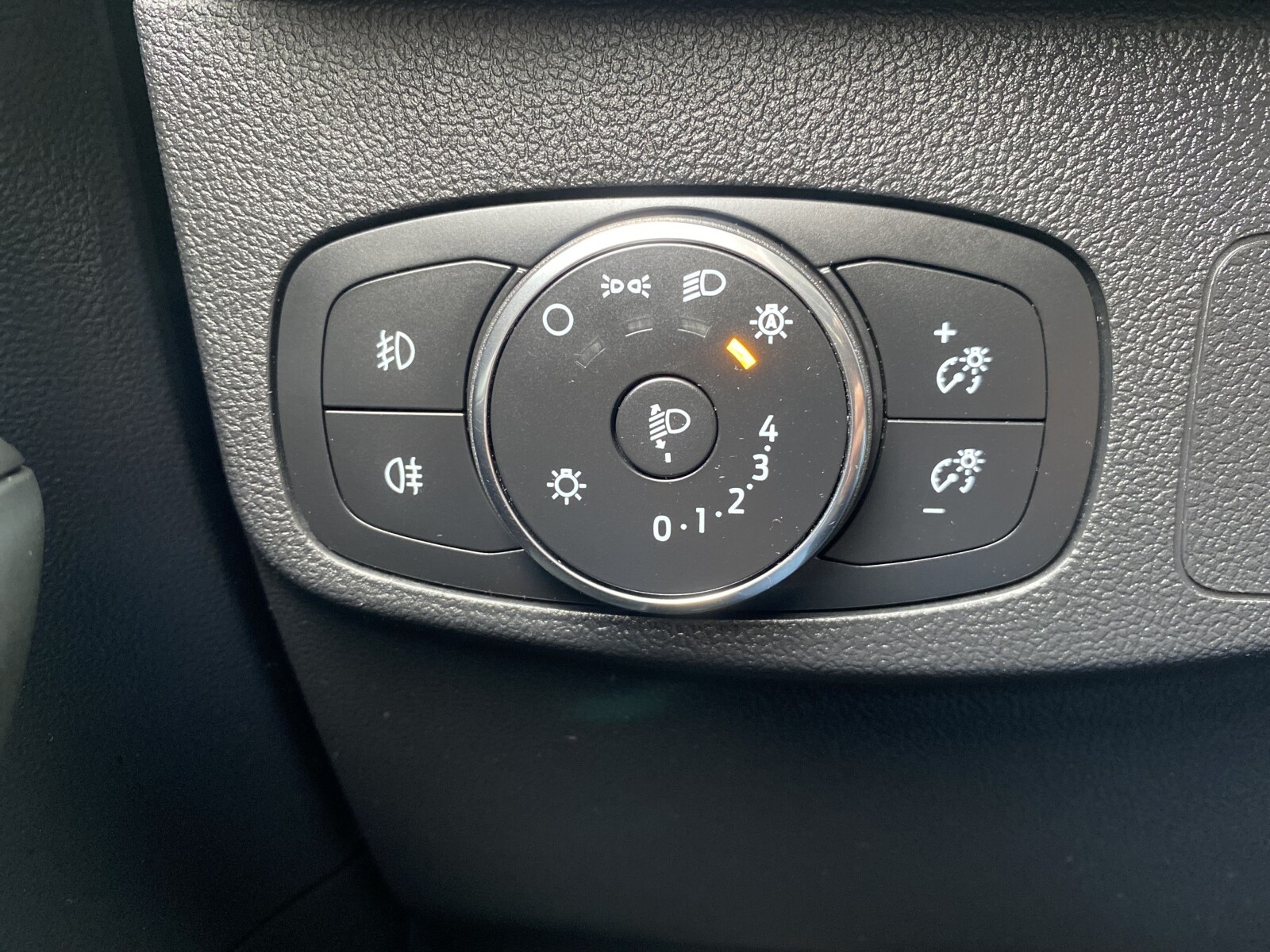 Ford Focus - zdjęcie 17