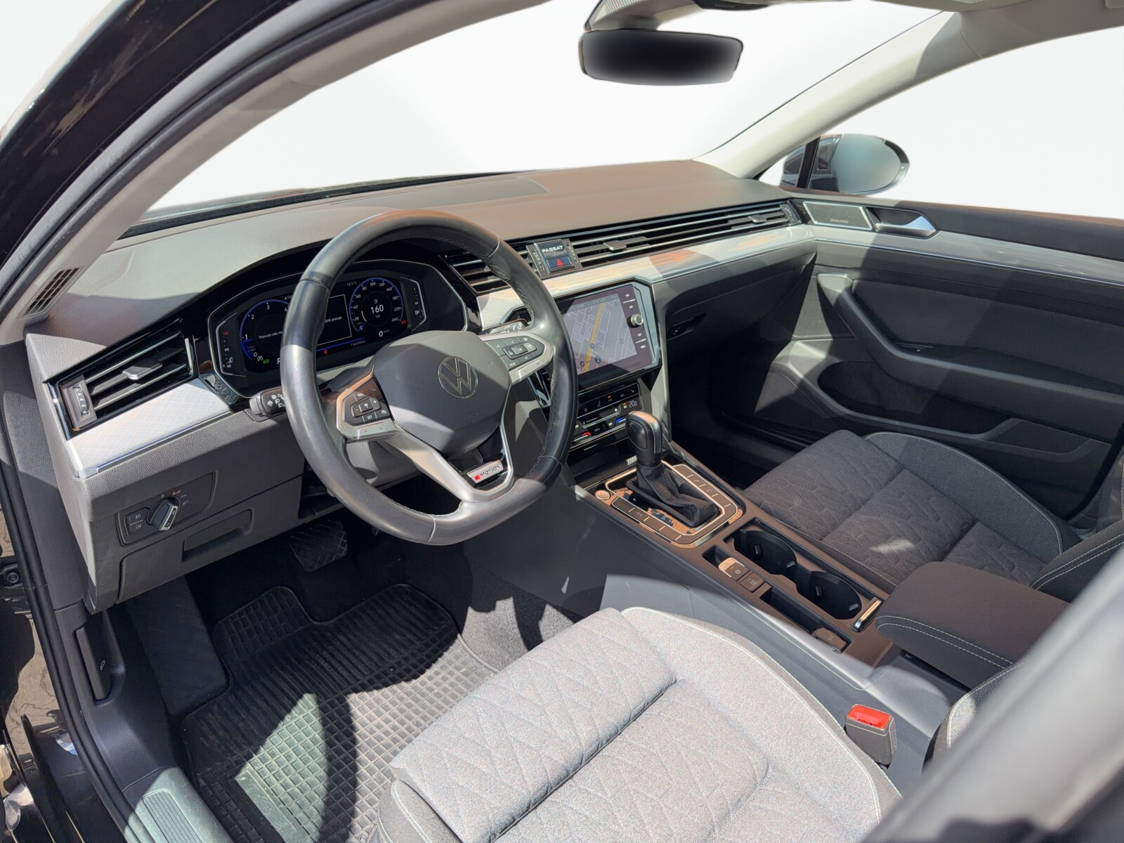 Volkswagen Passat - zdjęcie 9