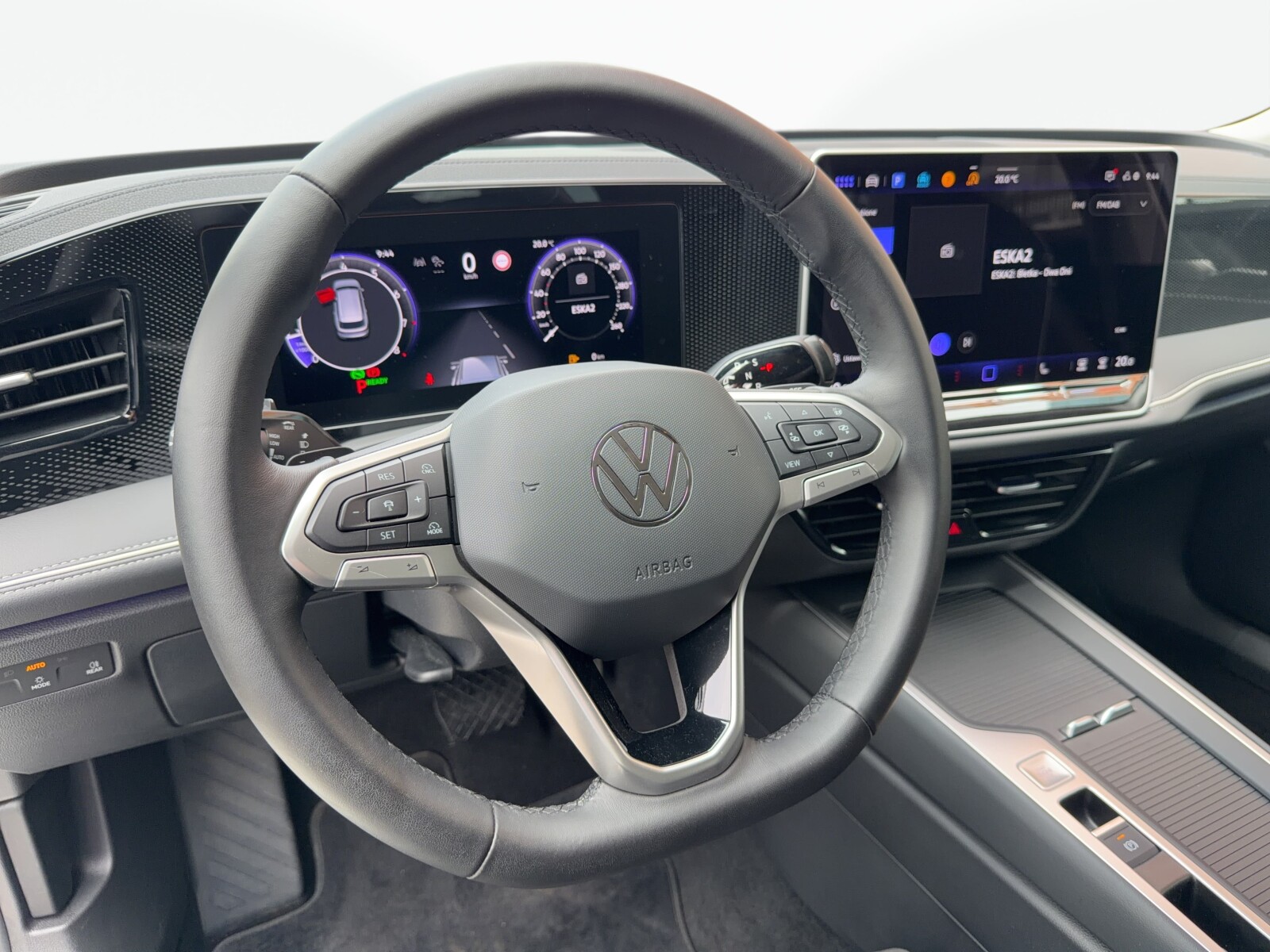 Volkswagen Passat - zdjęcie 10