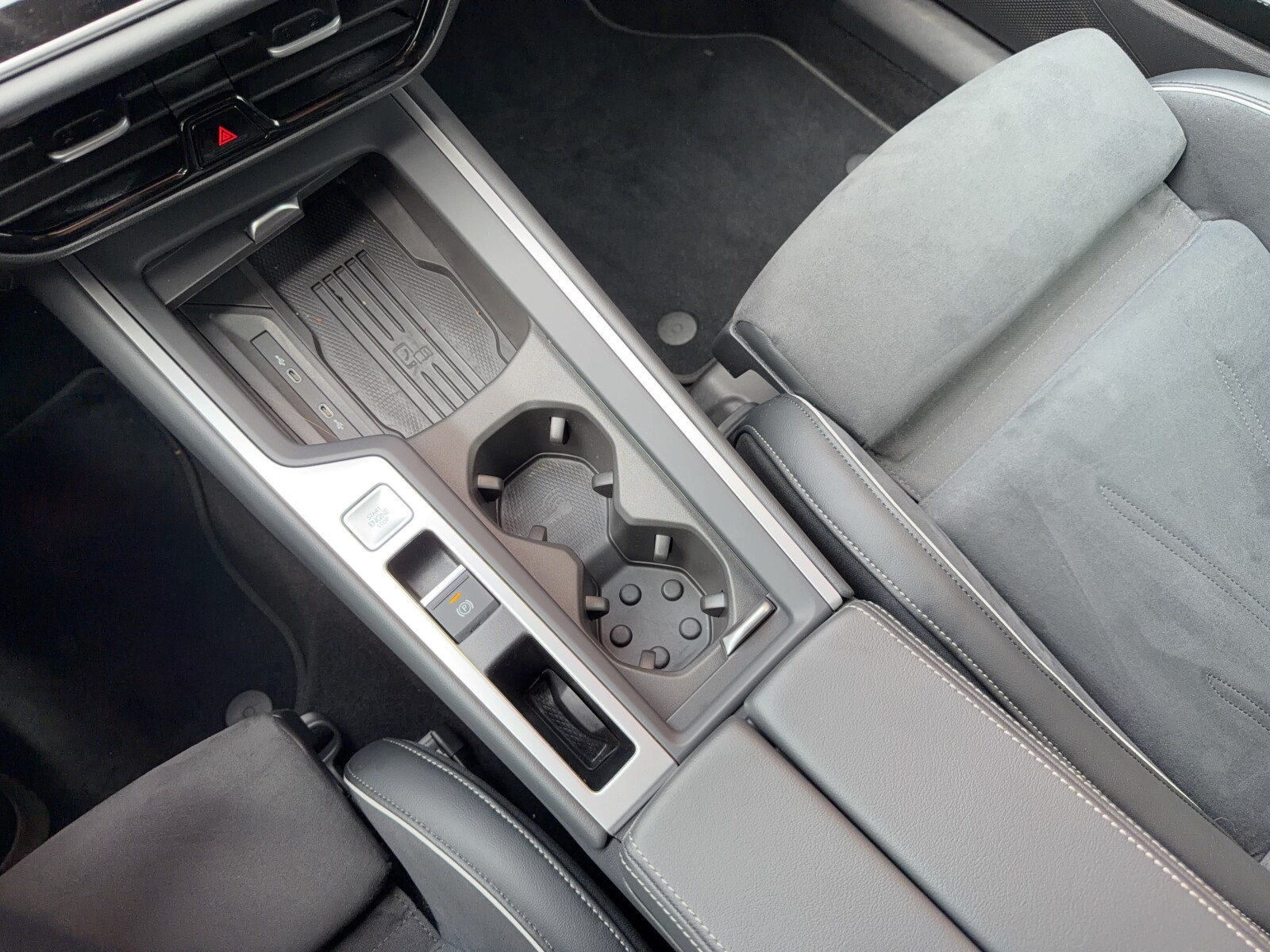 Volkswagen Passat - zdjęcie 19
