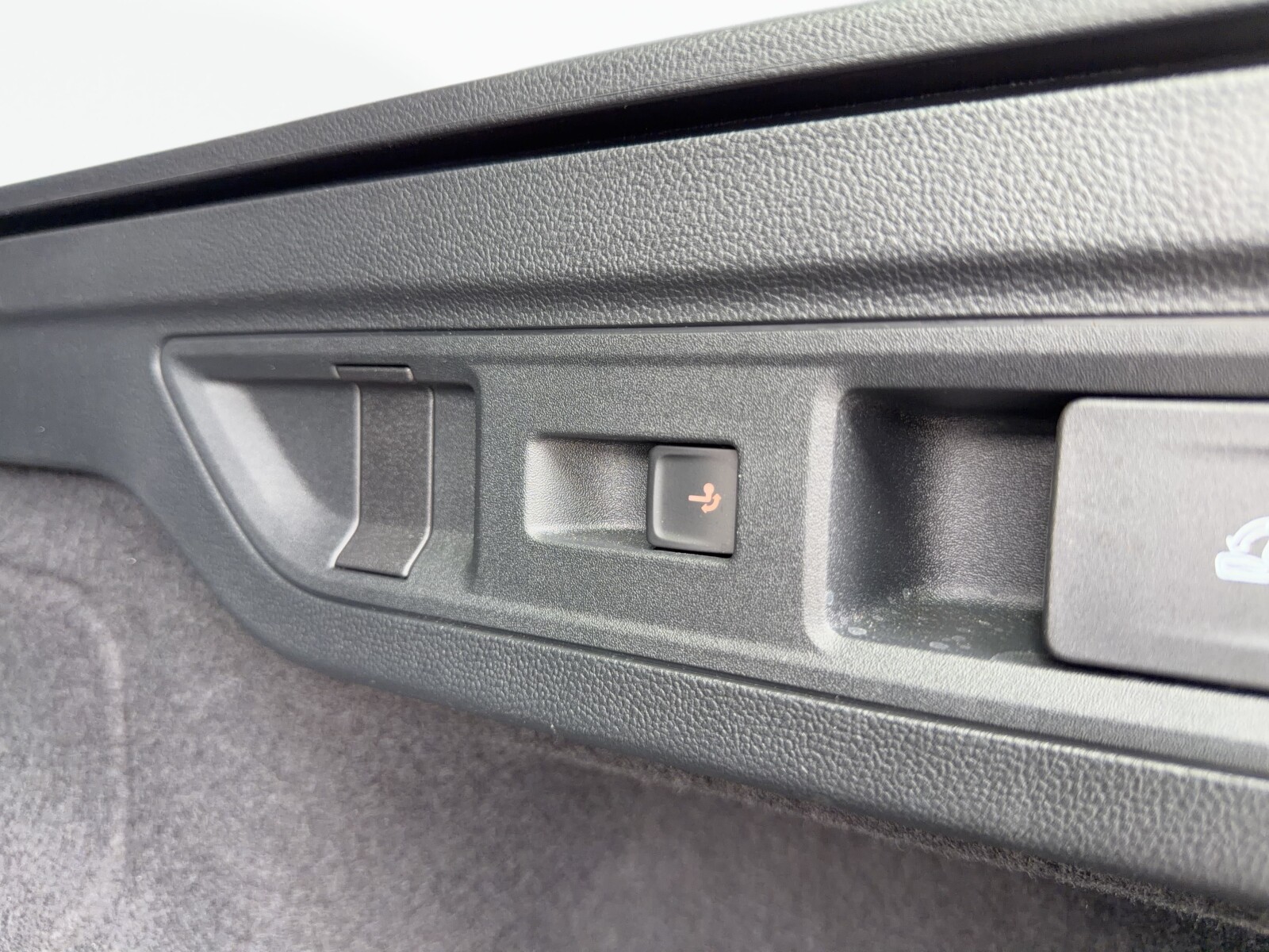 Volkswagen Passat - zdjęcie 35