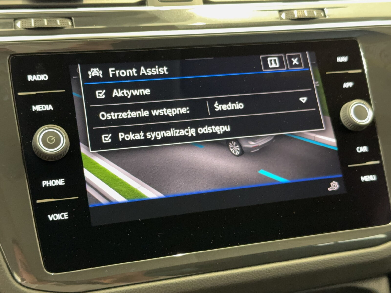 Volkswagen Tiguan - zdjęcie 39