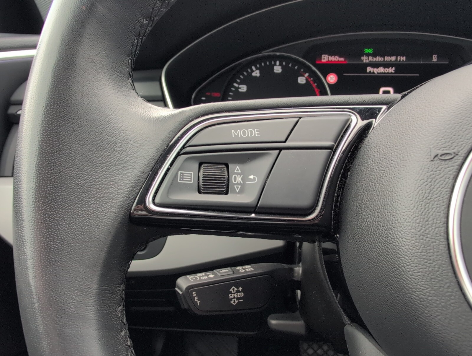 Audi A4 Limousine - zdjęcie 19