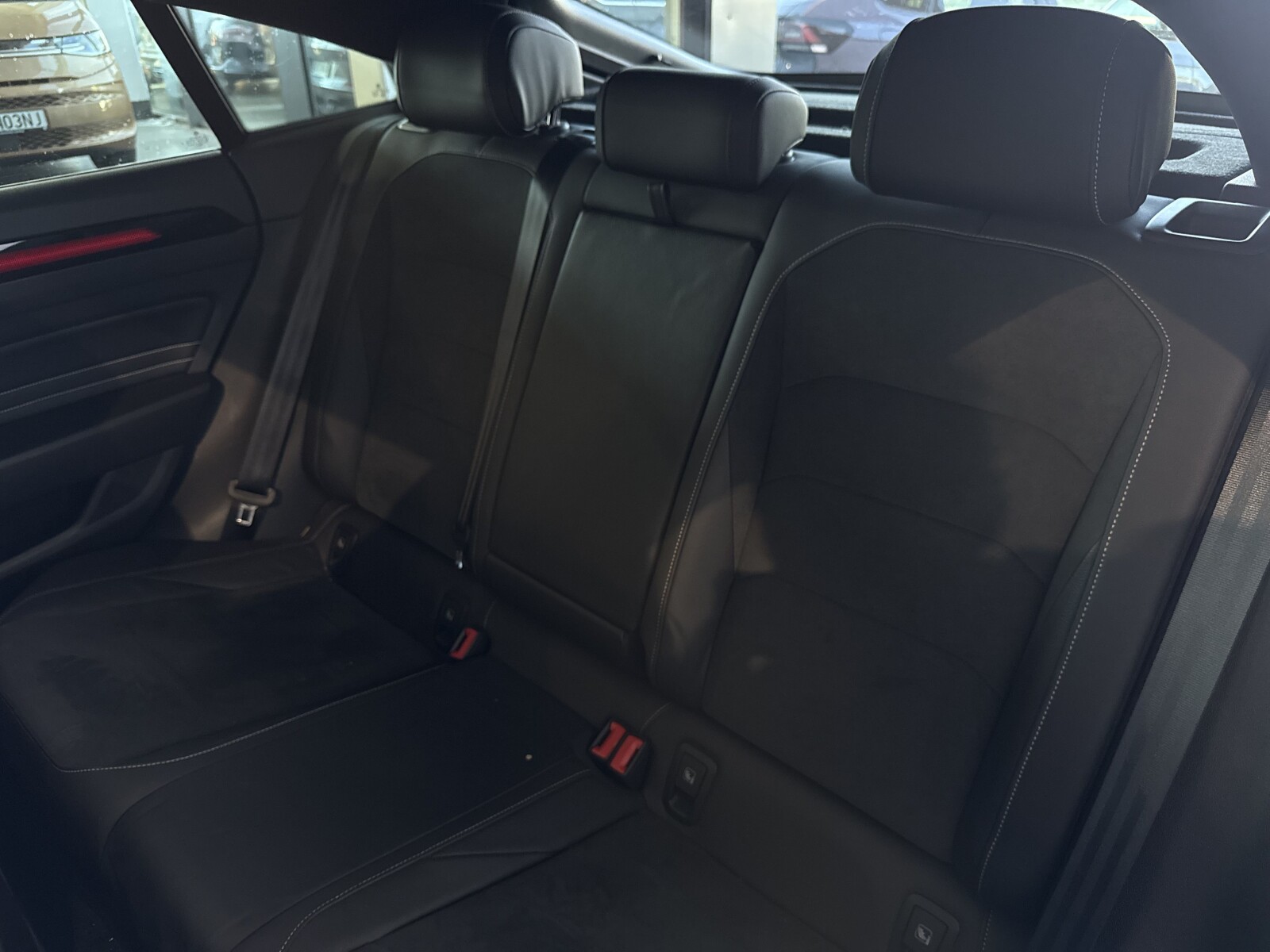 Volkswagen Arteon - zdjęcie 31