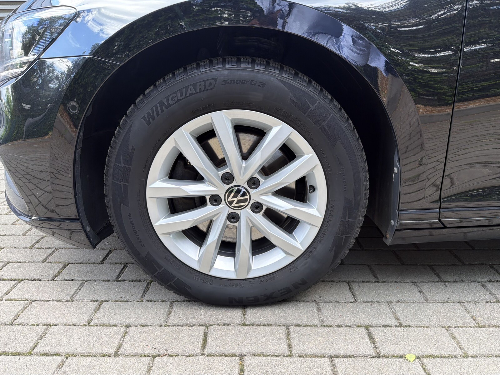 Volkswagen Passat Variant - zdjęcie 19