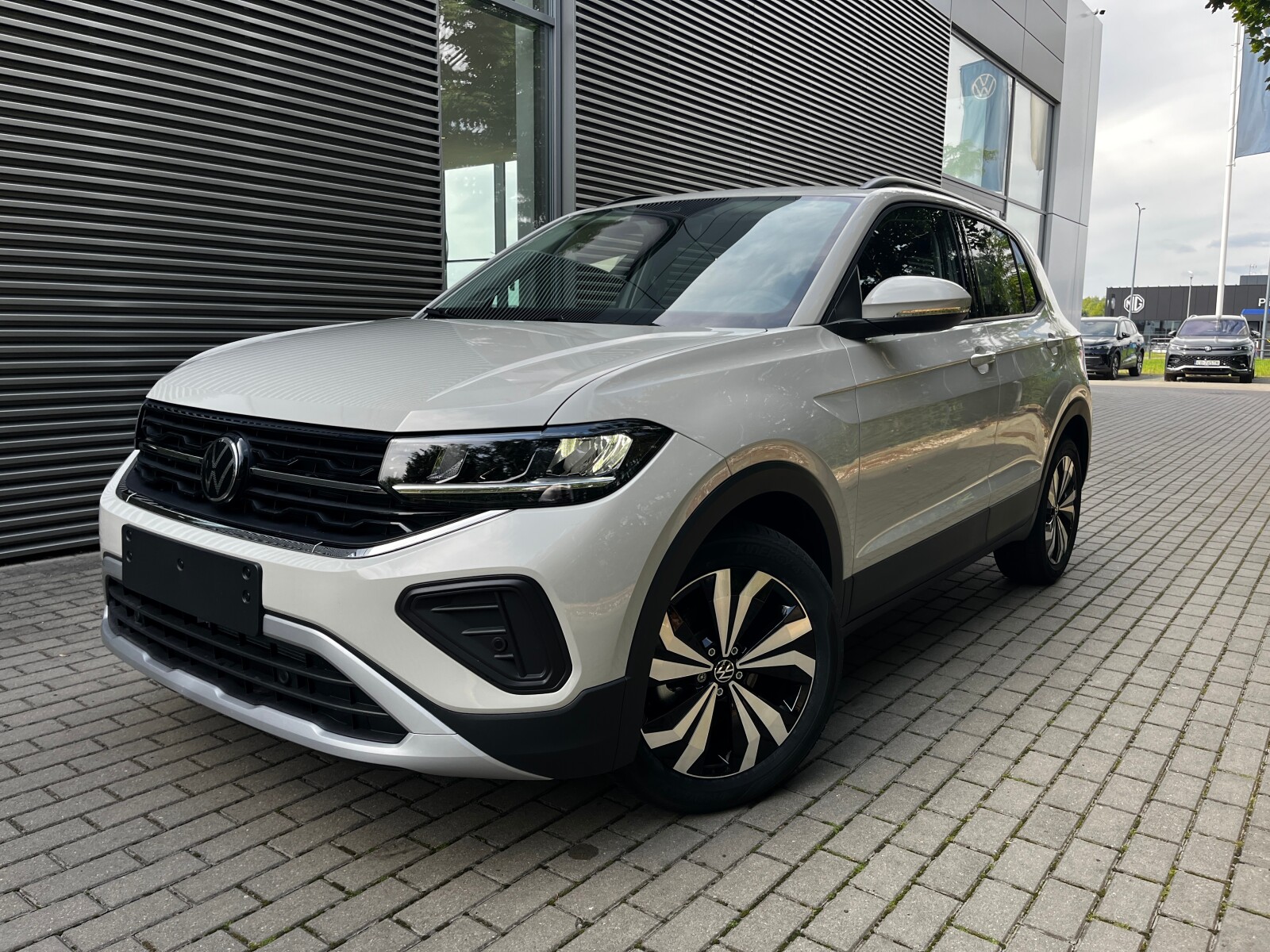 OD RĘKI ! T-Cross Life Plus 1.0 TSI 85 KW / 116 KM DSG, 7-stopniowa