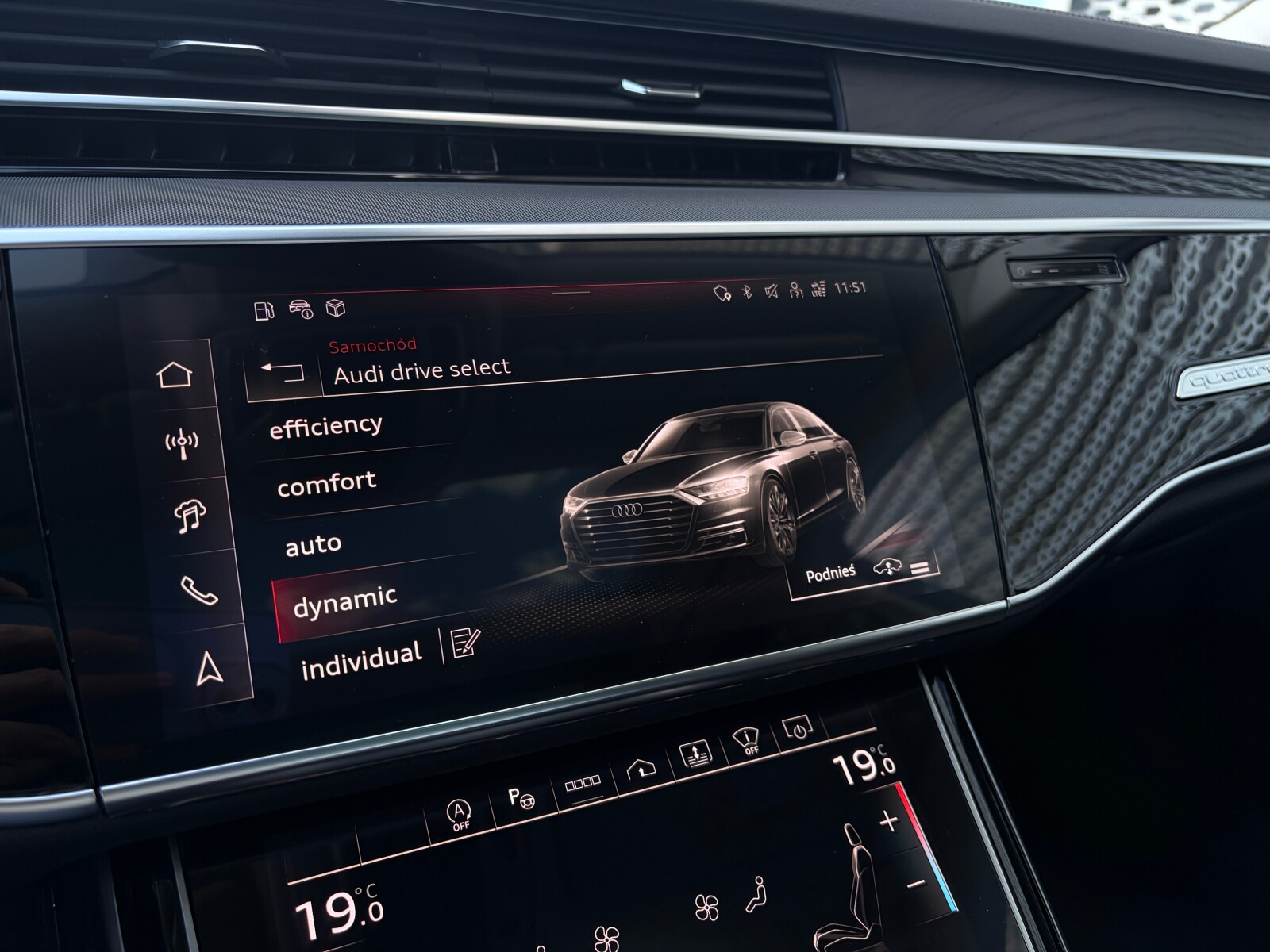 Audi A8 - zdjęcie 37