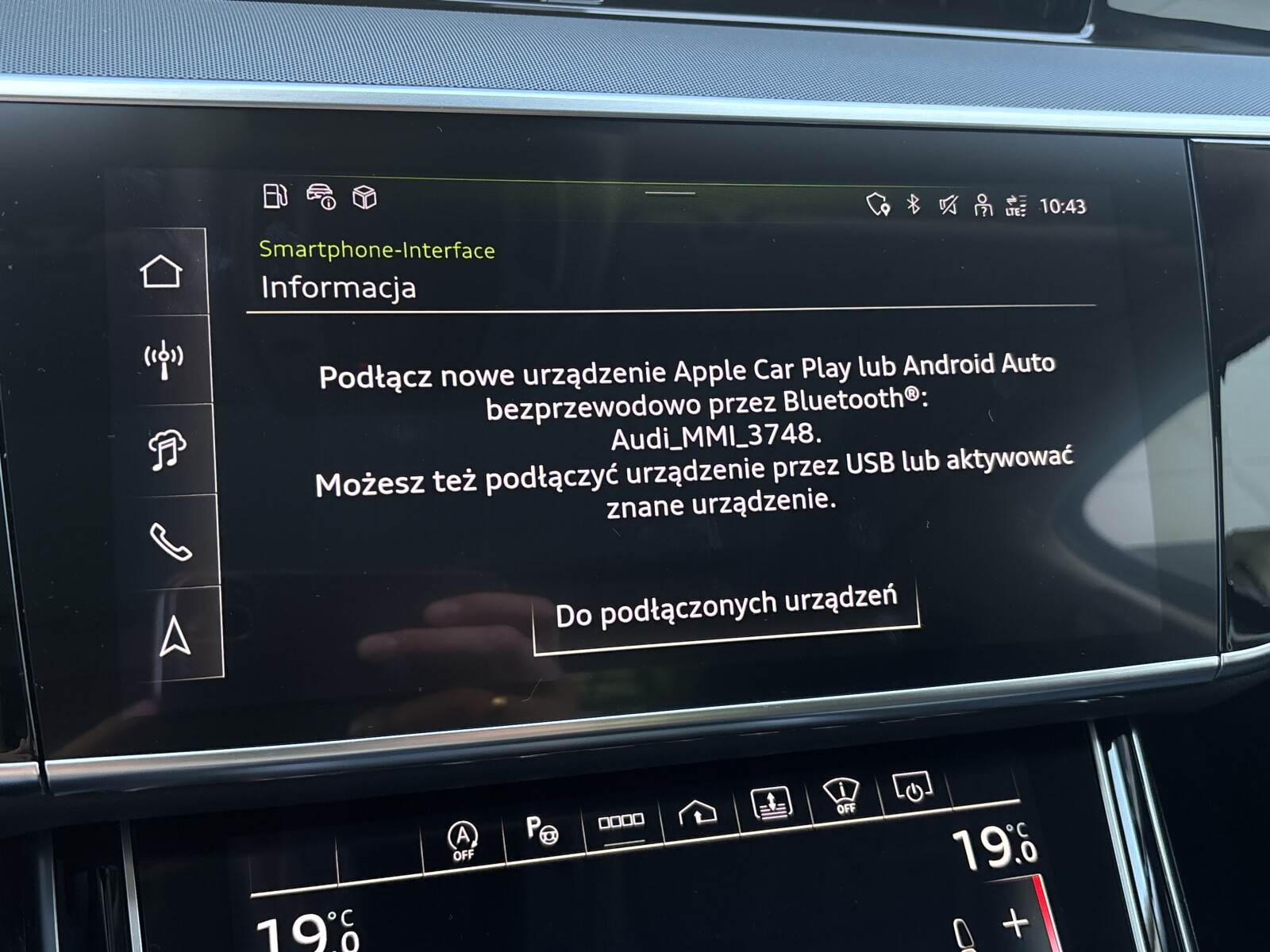 Audi A8 - zdjęcie 24