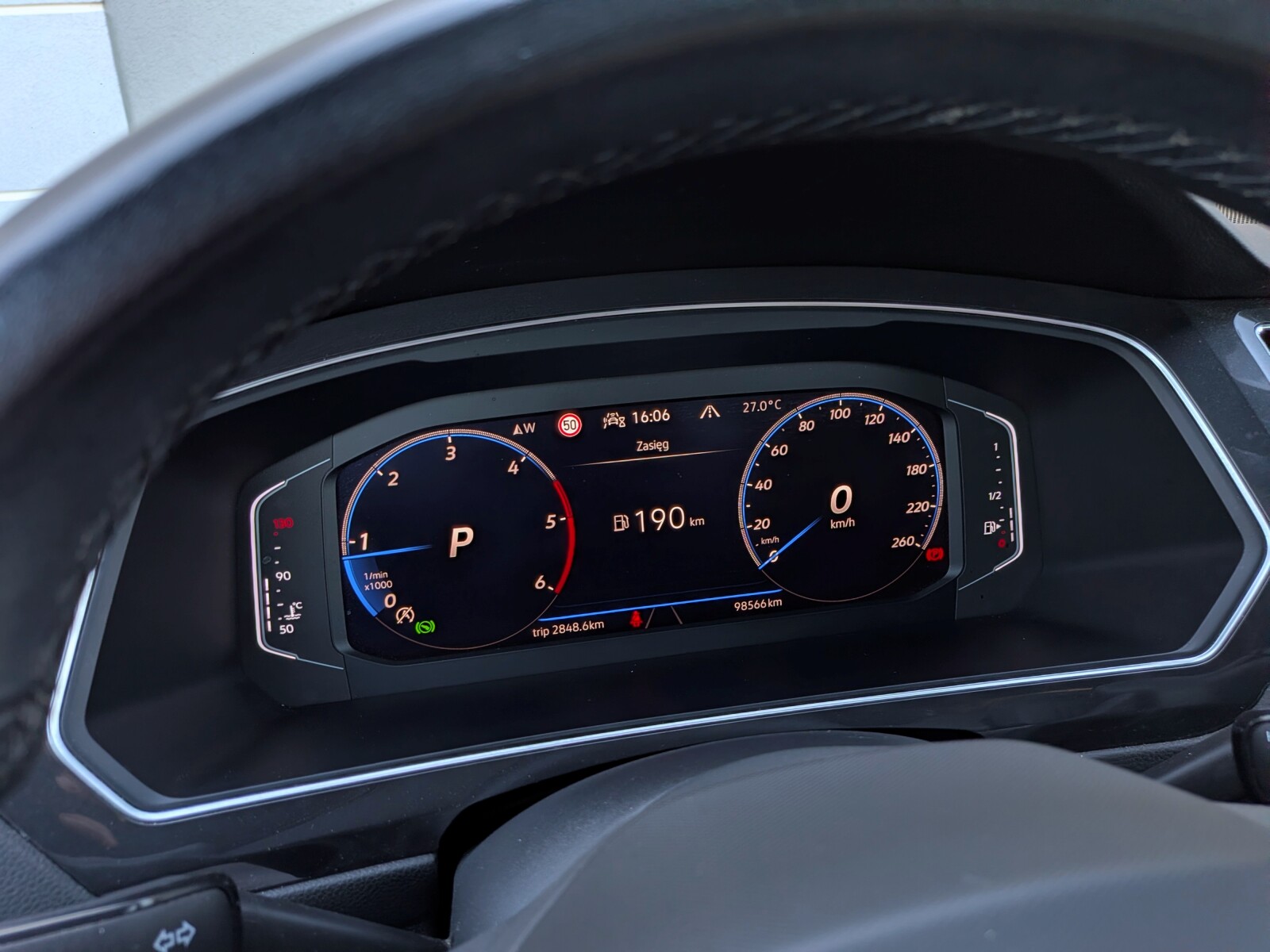 Volkswagen Tiguan Allspace - zdjęcie 21