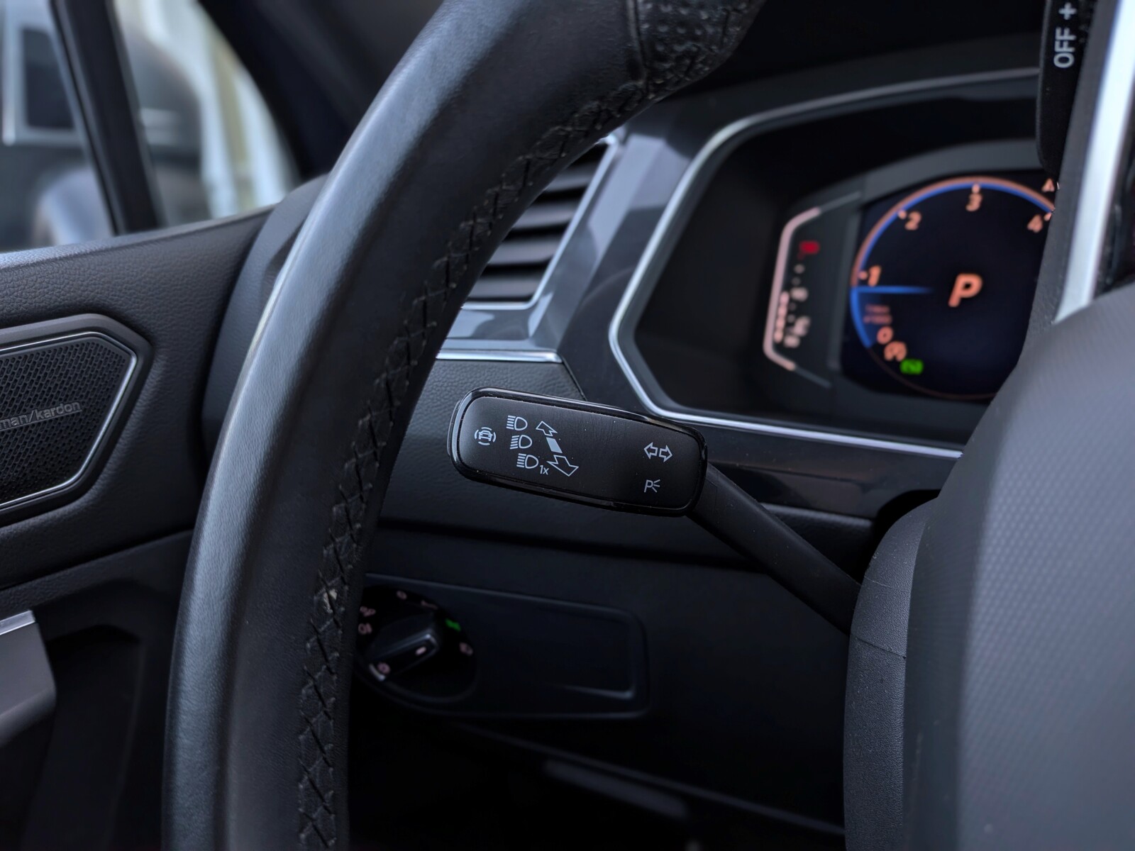 Volkswagen Tiguan Allspace - zdjęcie 19