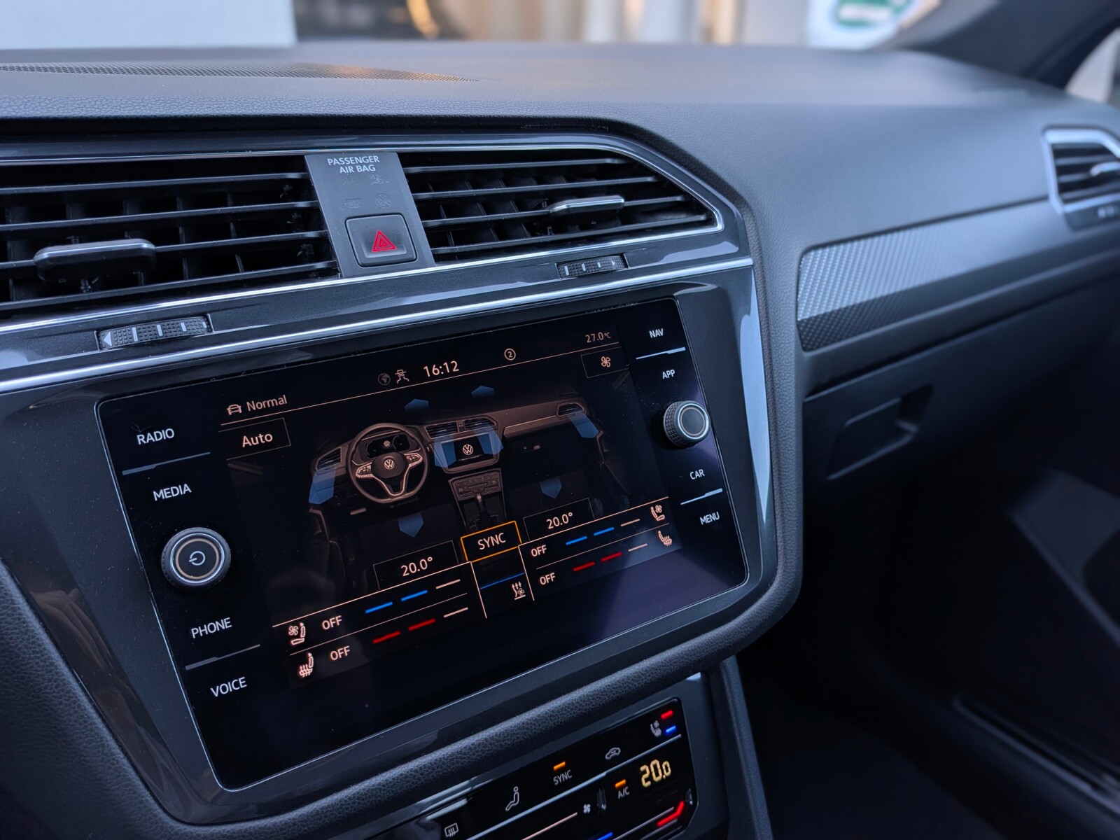 Volkswagen Tiguan Allspace - zdjęcie 27