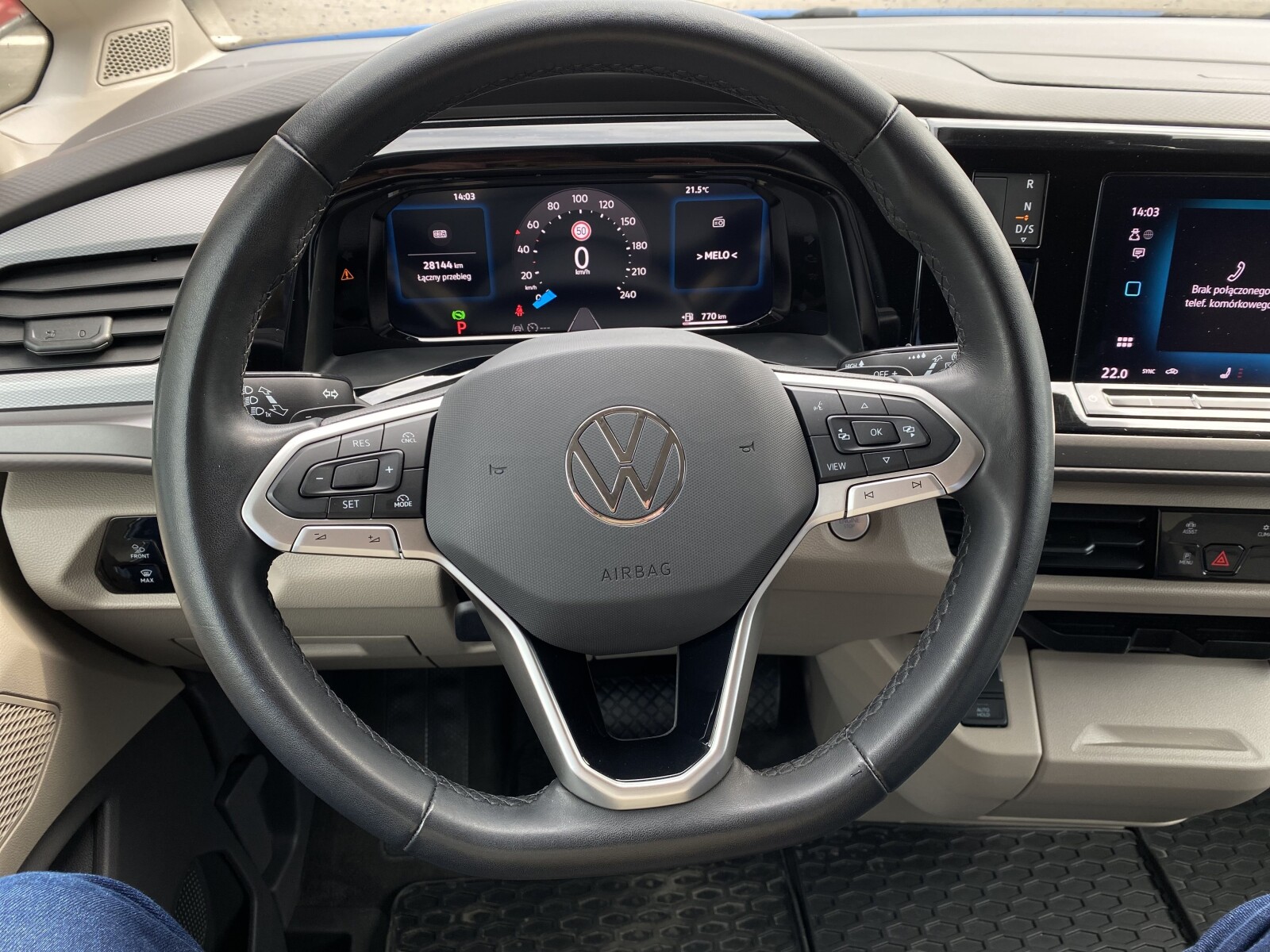 Volkswagen Multivan - zdjęcie 14