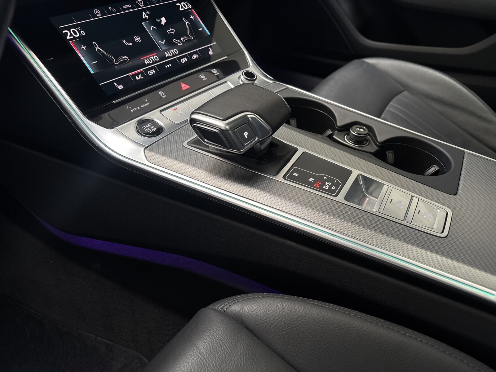 Audi A6 Avant - zdjęcie 18
