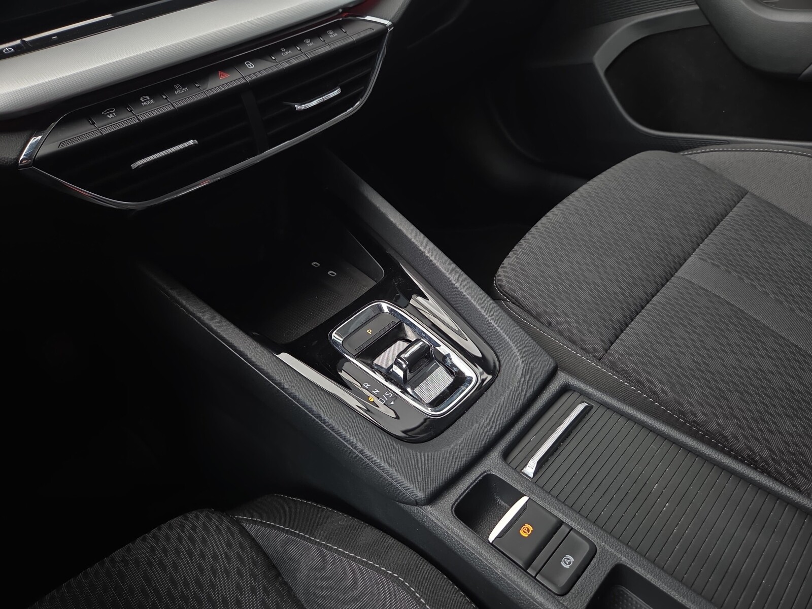 Škoda Octavia Combi - zdjęcie 14