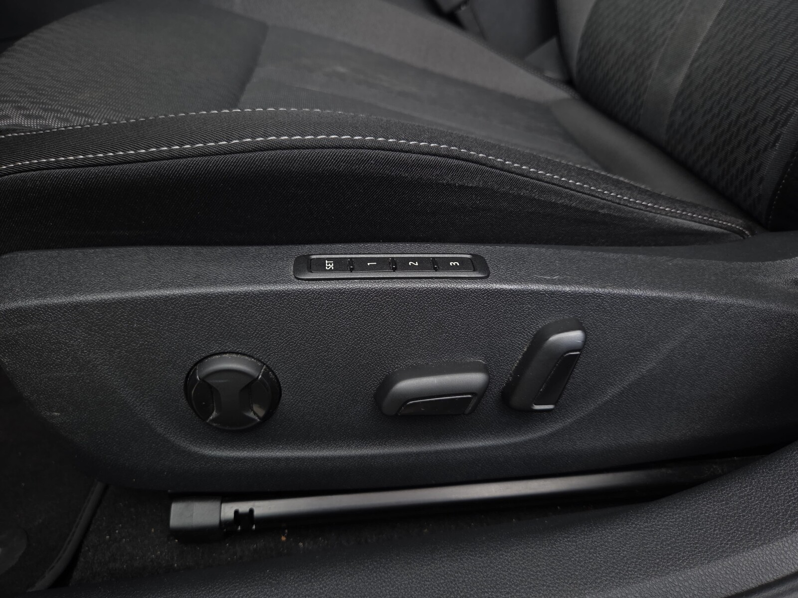 Škoda Octavia Combi - zdjęcie 19