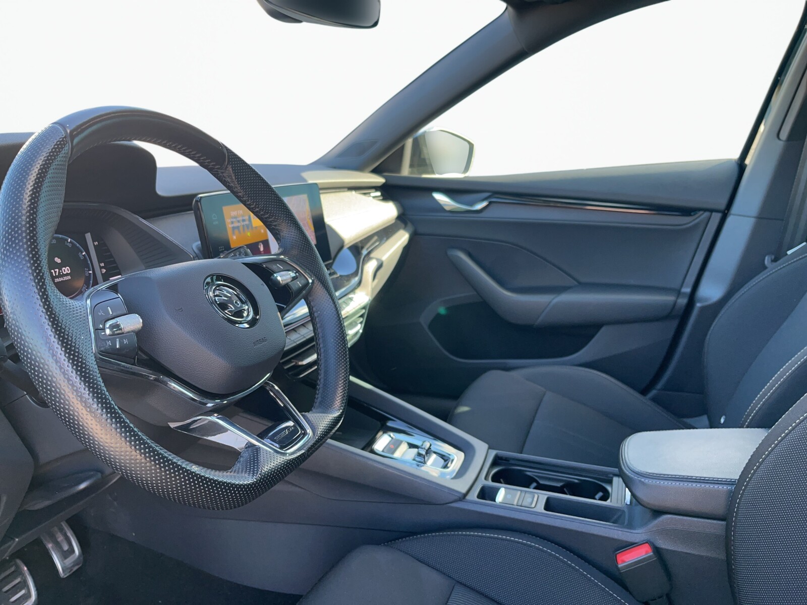 Škoda Octavia Combi - zdjęcie 9
