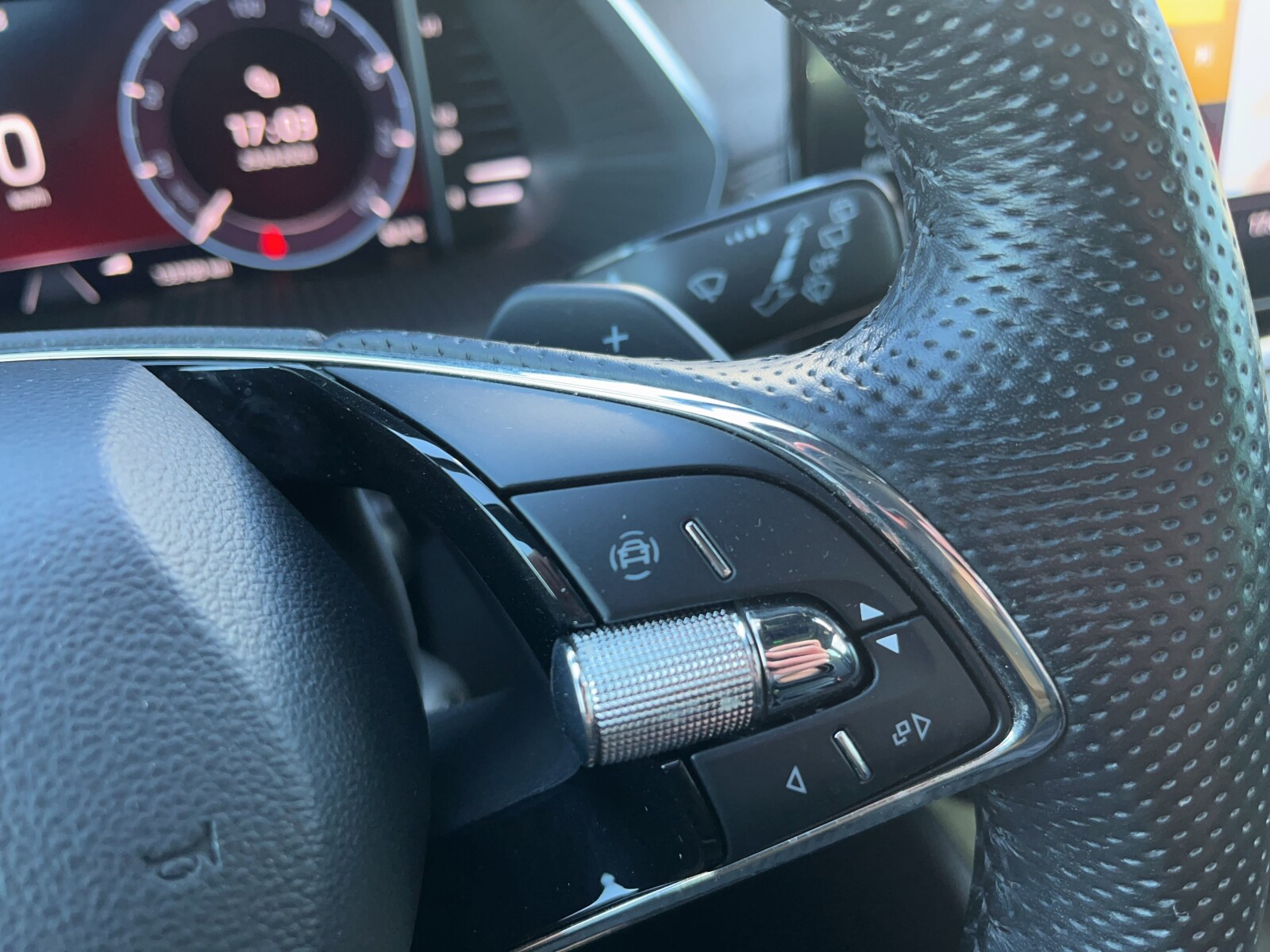 Škoda Octavia Combi - zdjęcie 26