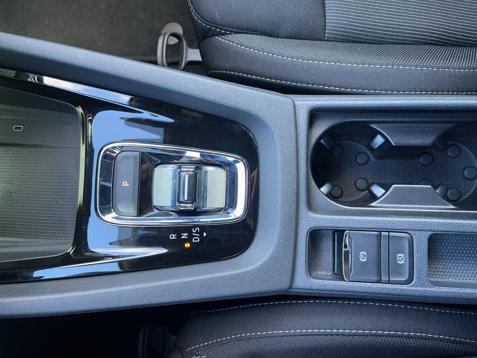 Škoda Octavia Combi - zdjęcie 28