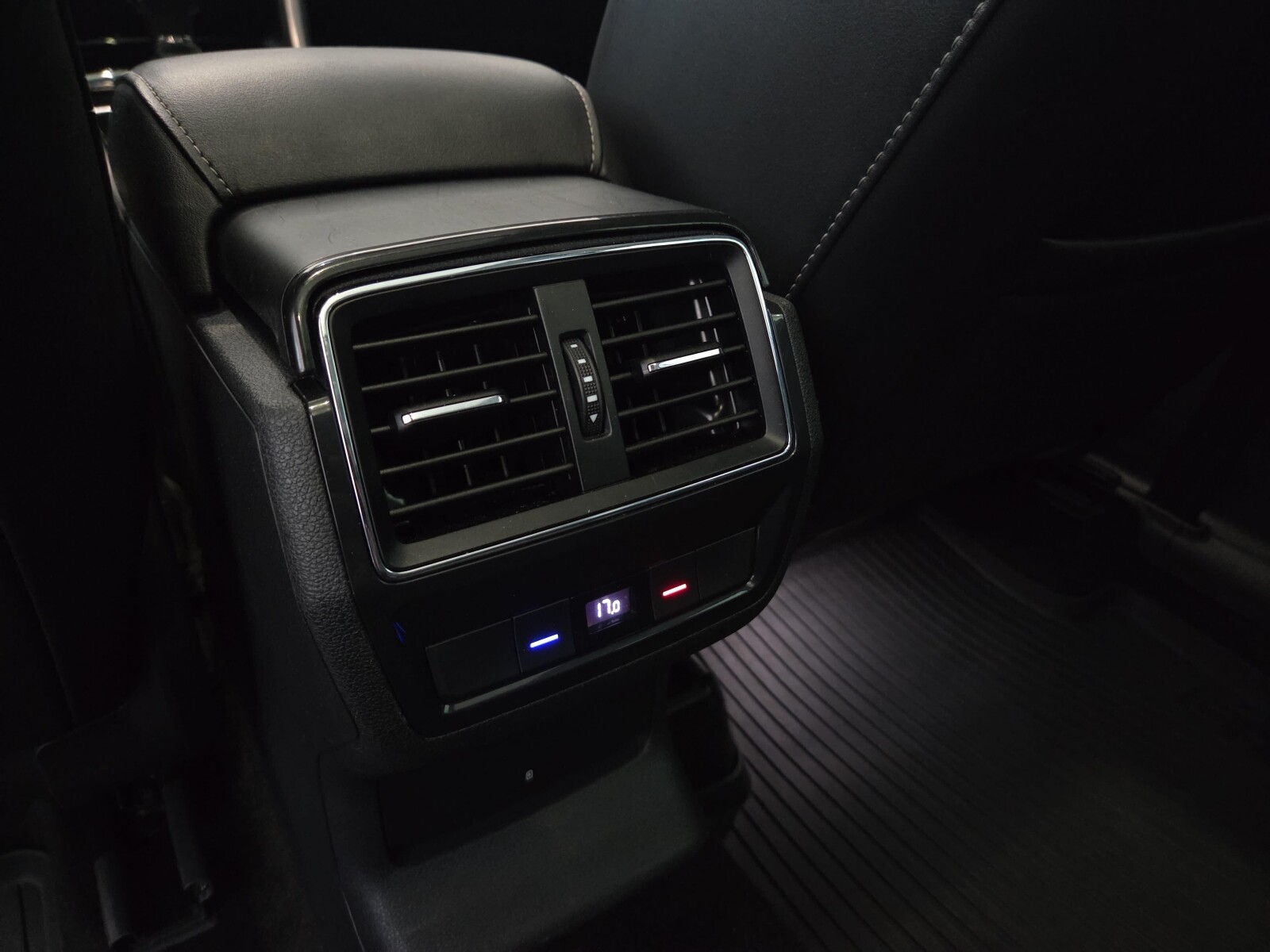 Škoda Kodiaq - zdjęcie 17
