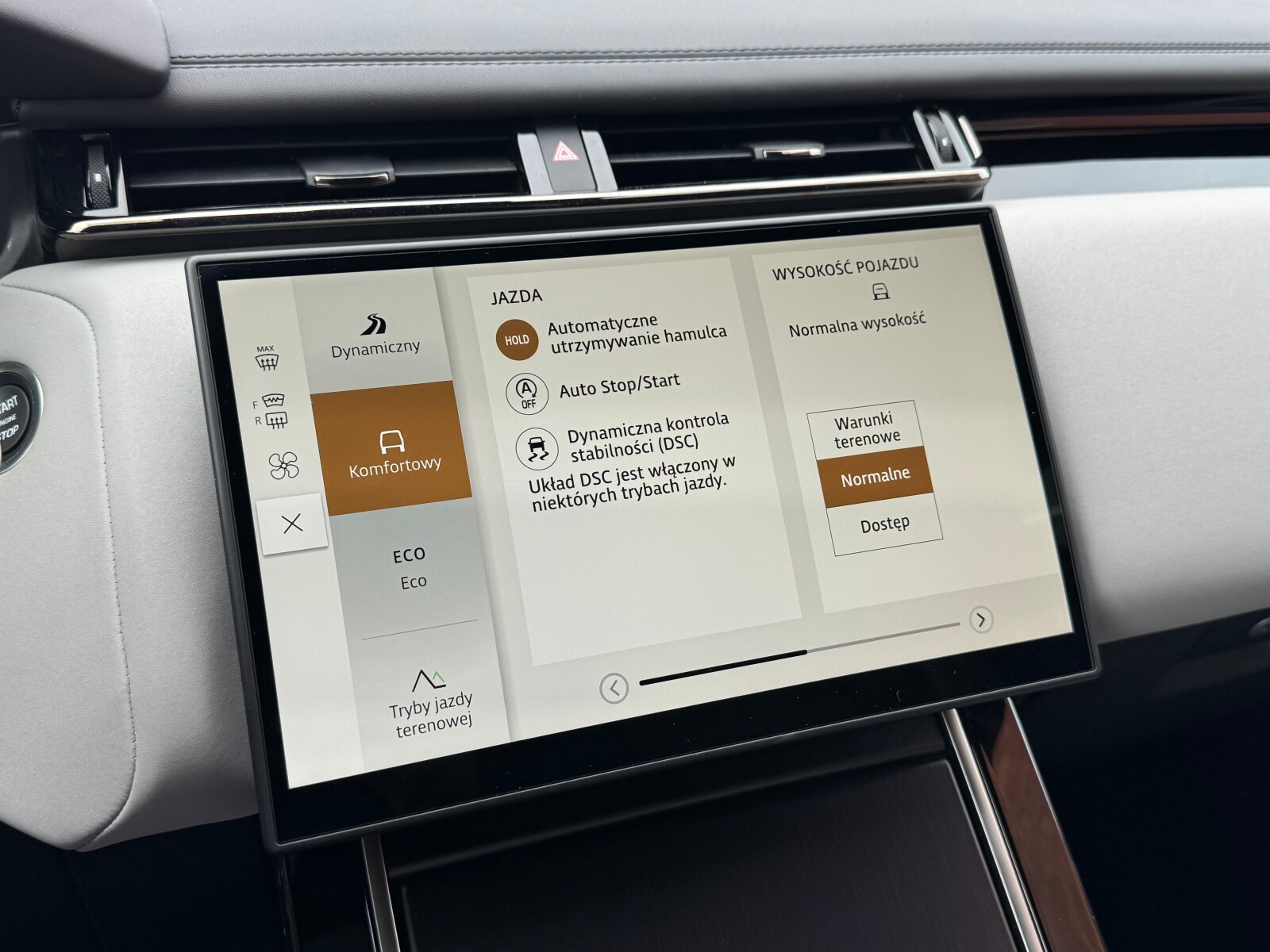 Land Rover Range Rover Velar - zdjęcie 17