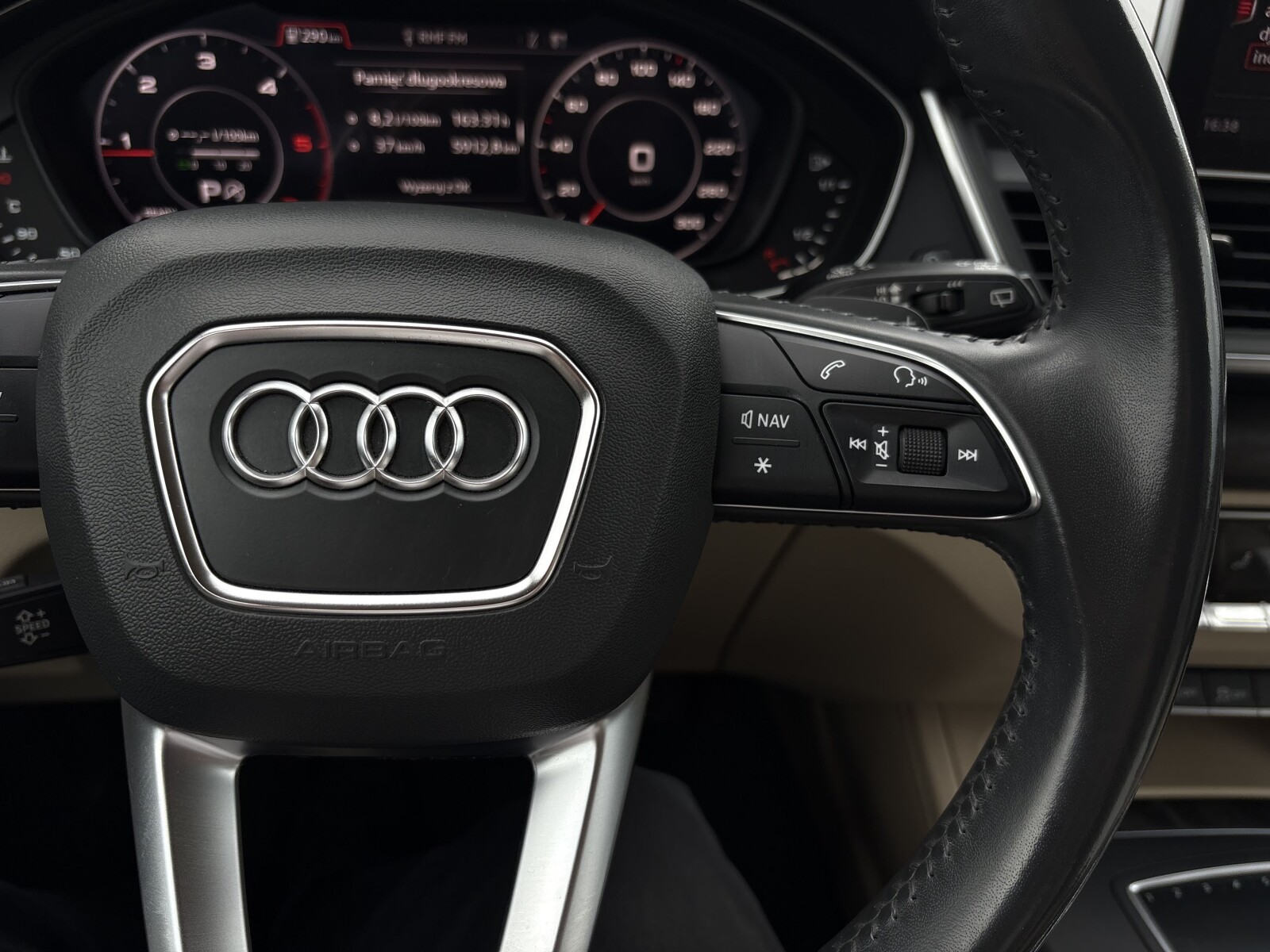 Audi Q5 - zdjęcie 21