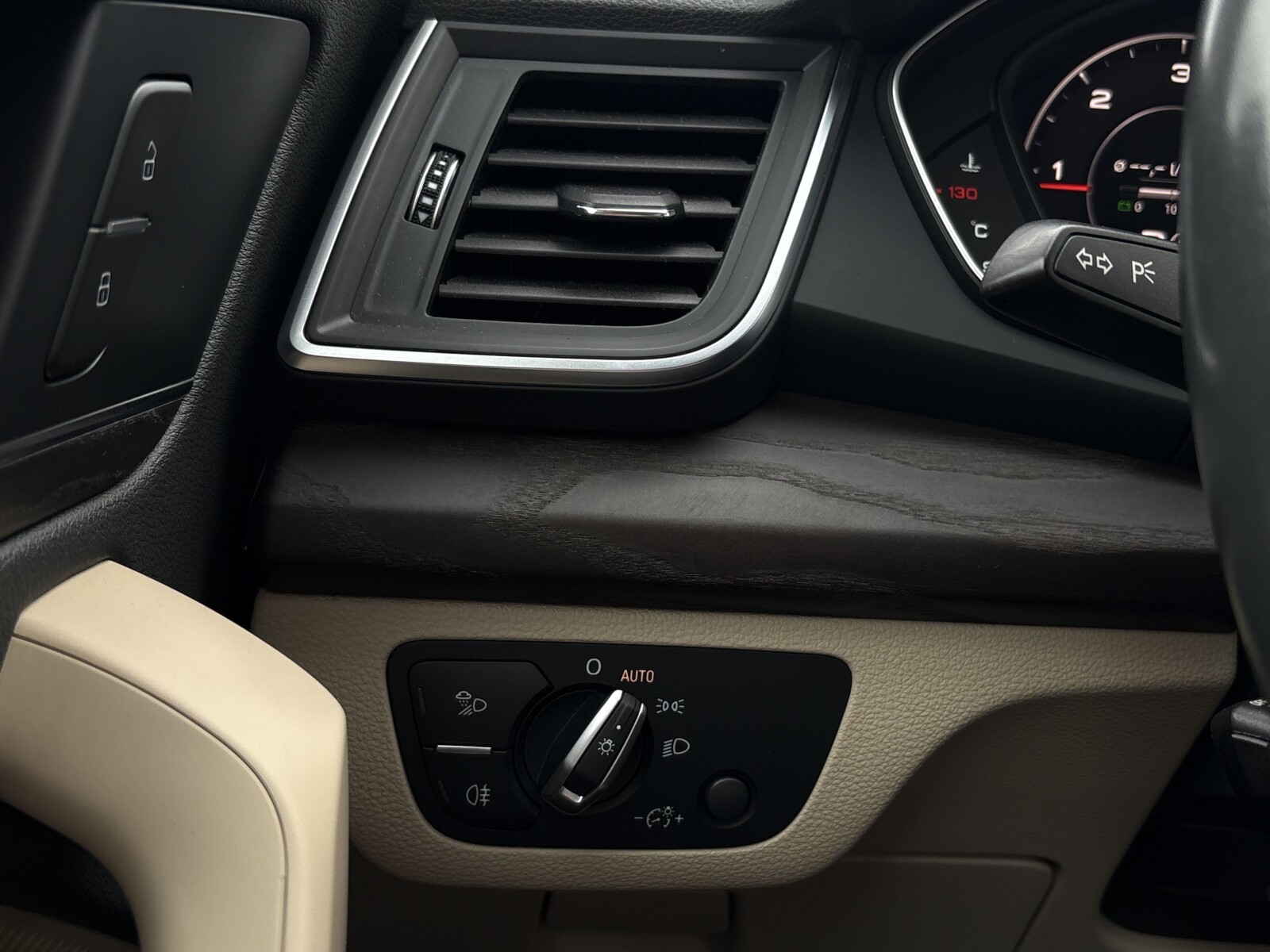 Audi Q5 - zdjęcie 12