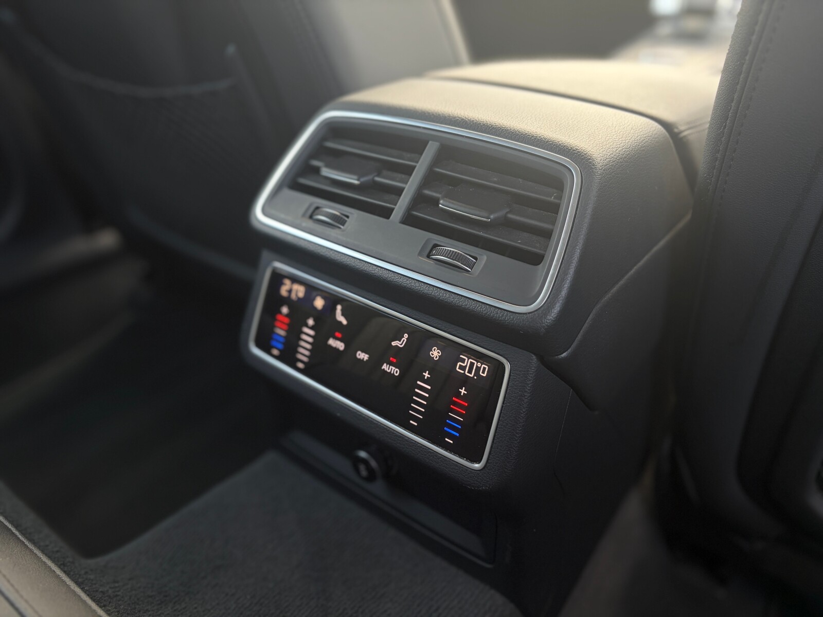Audi A6 Avant - zdjęcie 27