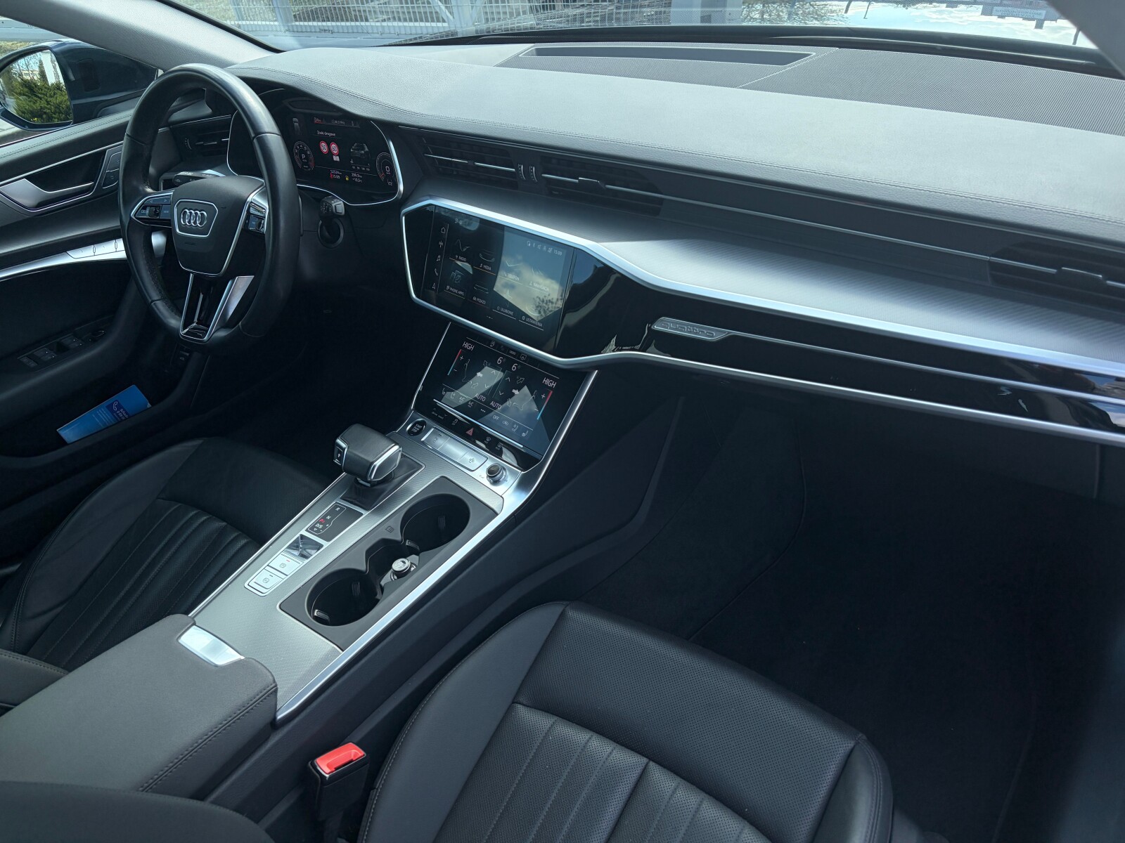 Audi A6 Avant - zdjęcie 22