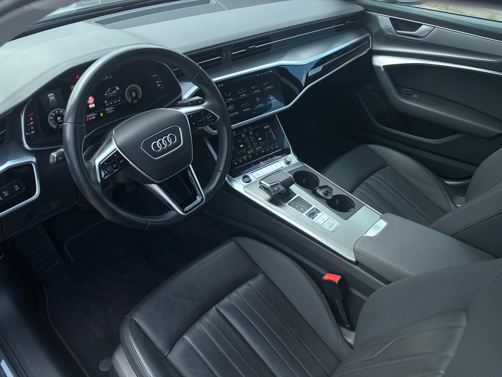 Audi A6 Avant - zdjęcie 13